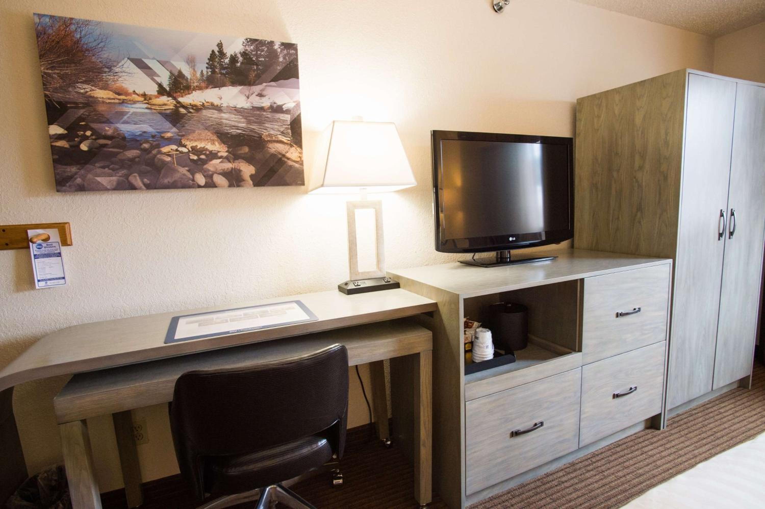 Best Western Alpenglo Lodge - Property Image 8