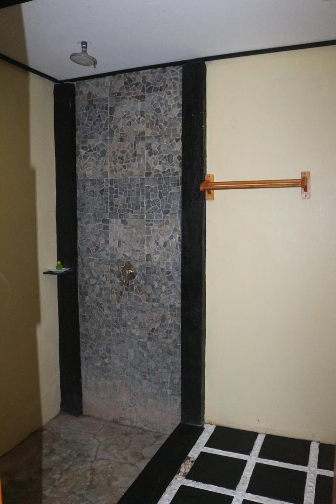Photo 32