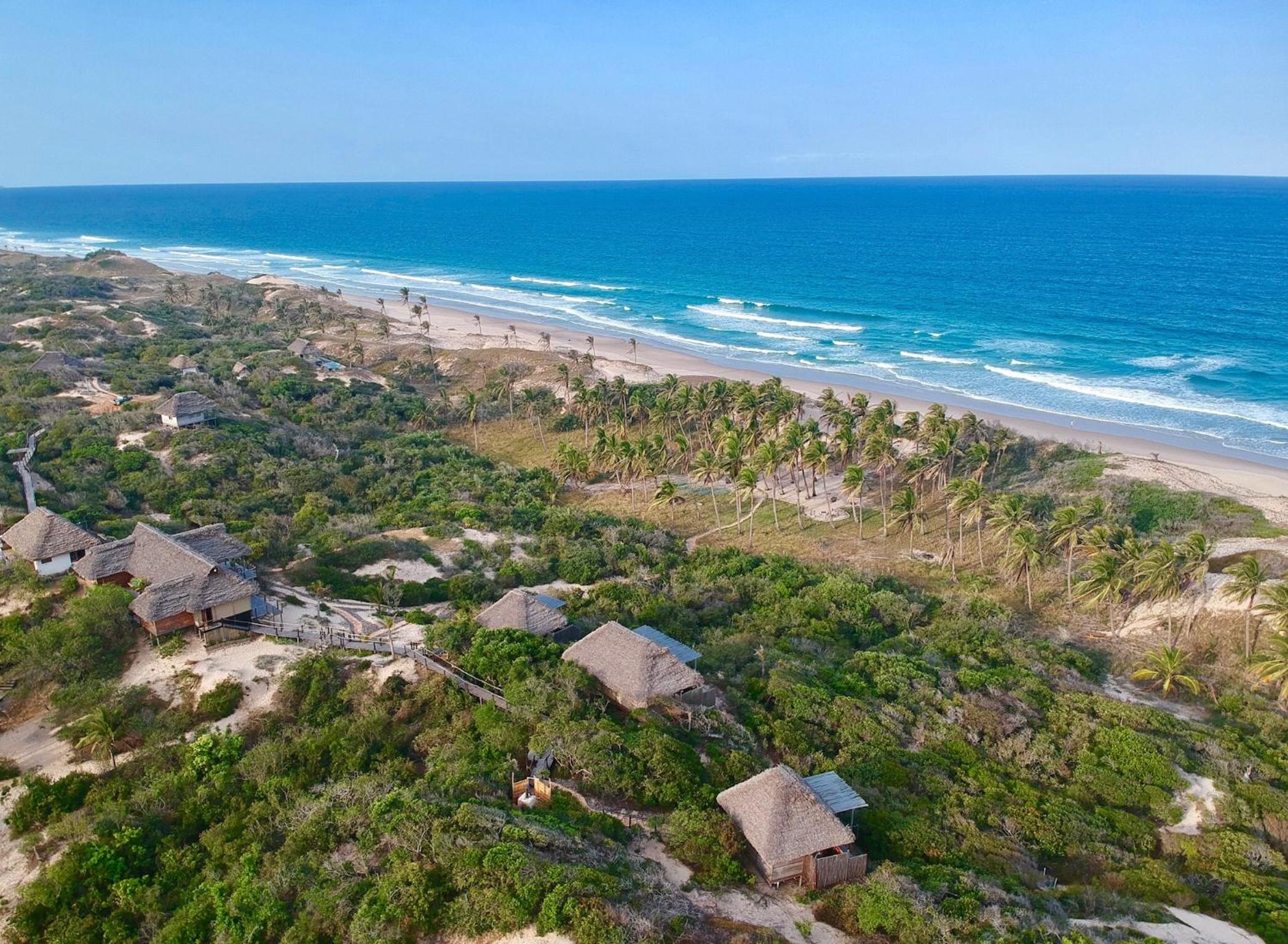 Travessia Beach Lodge