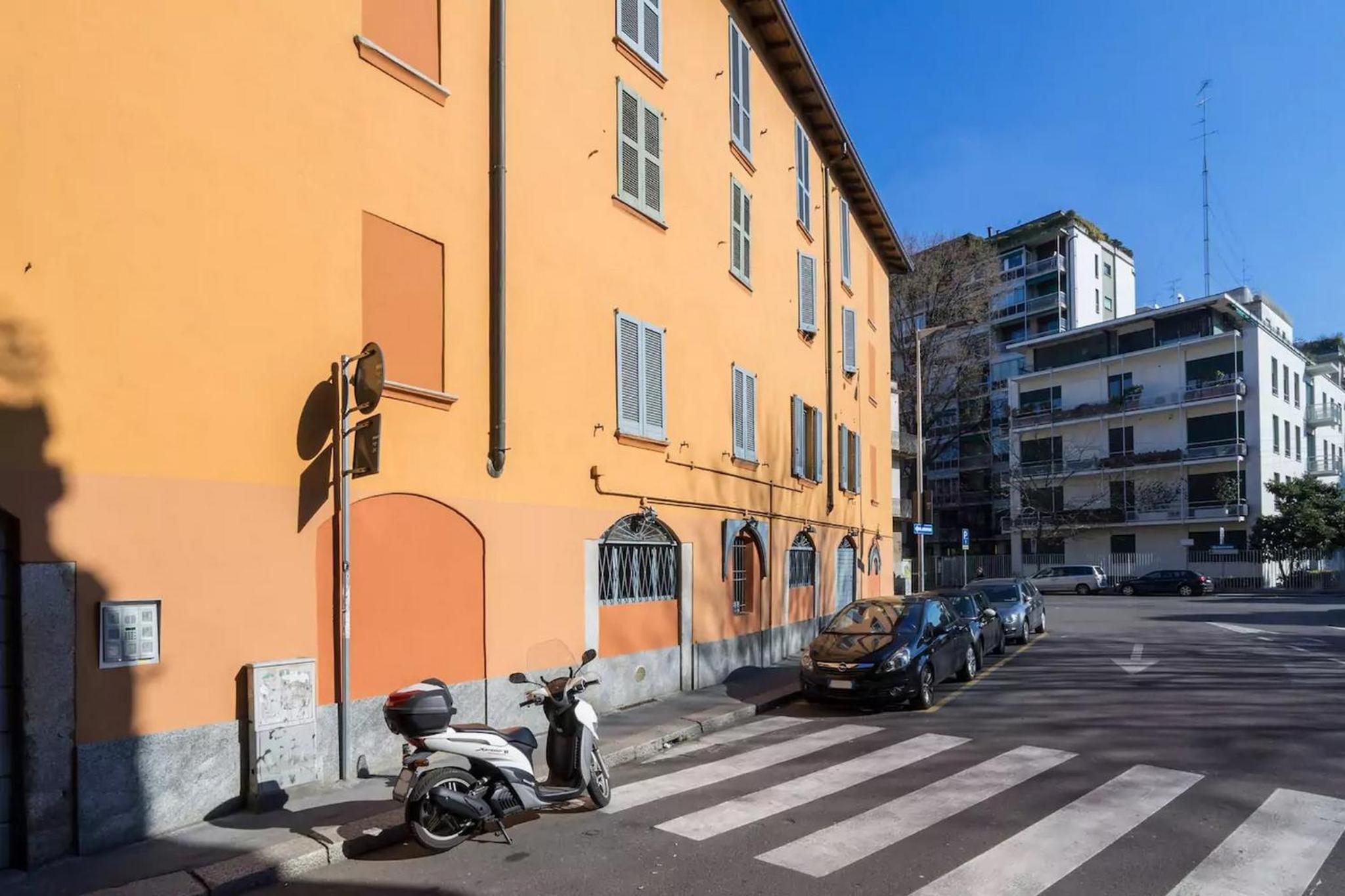 GuestHost - Sant Ambrogio Lovely Flat