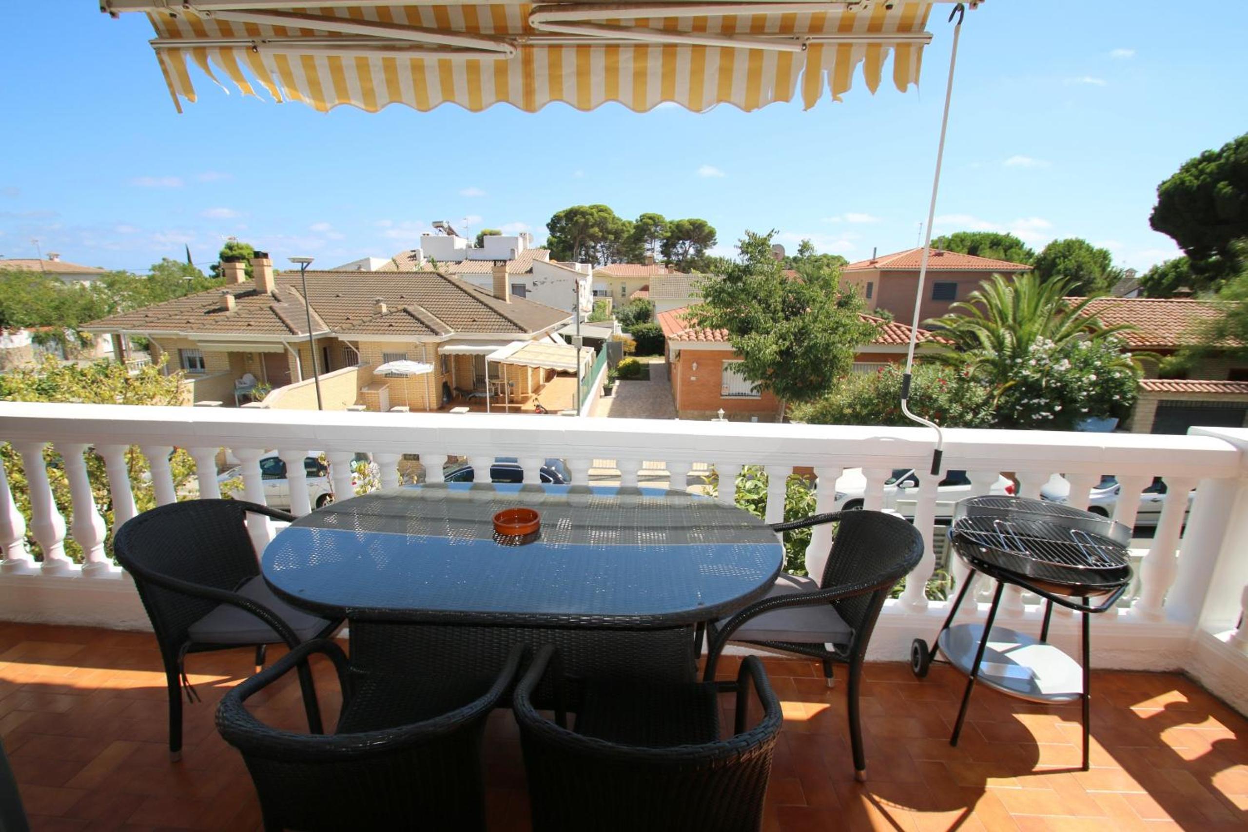 Casa Rosales 4 view 3