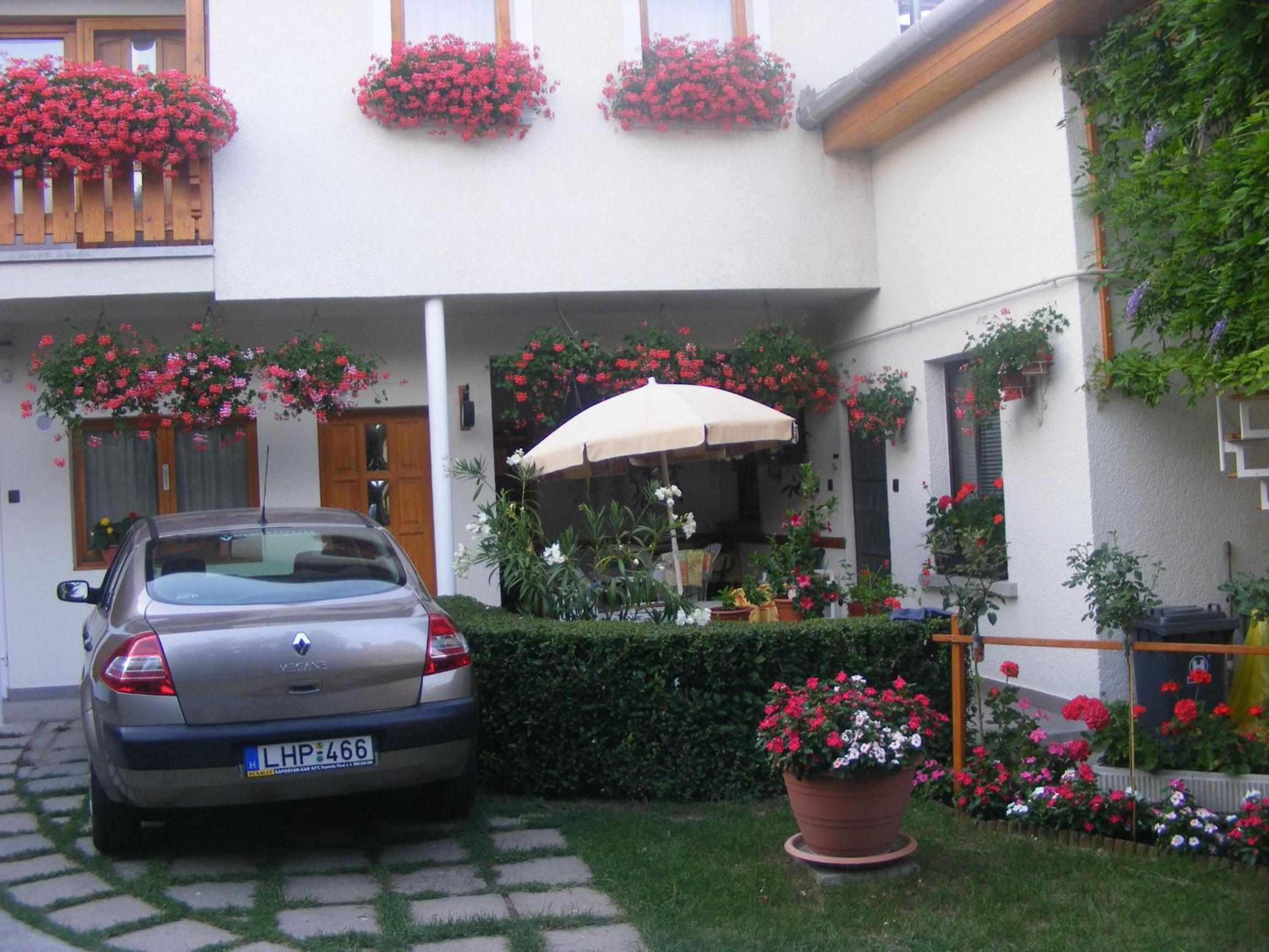 Photo 27