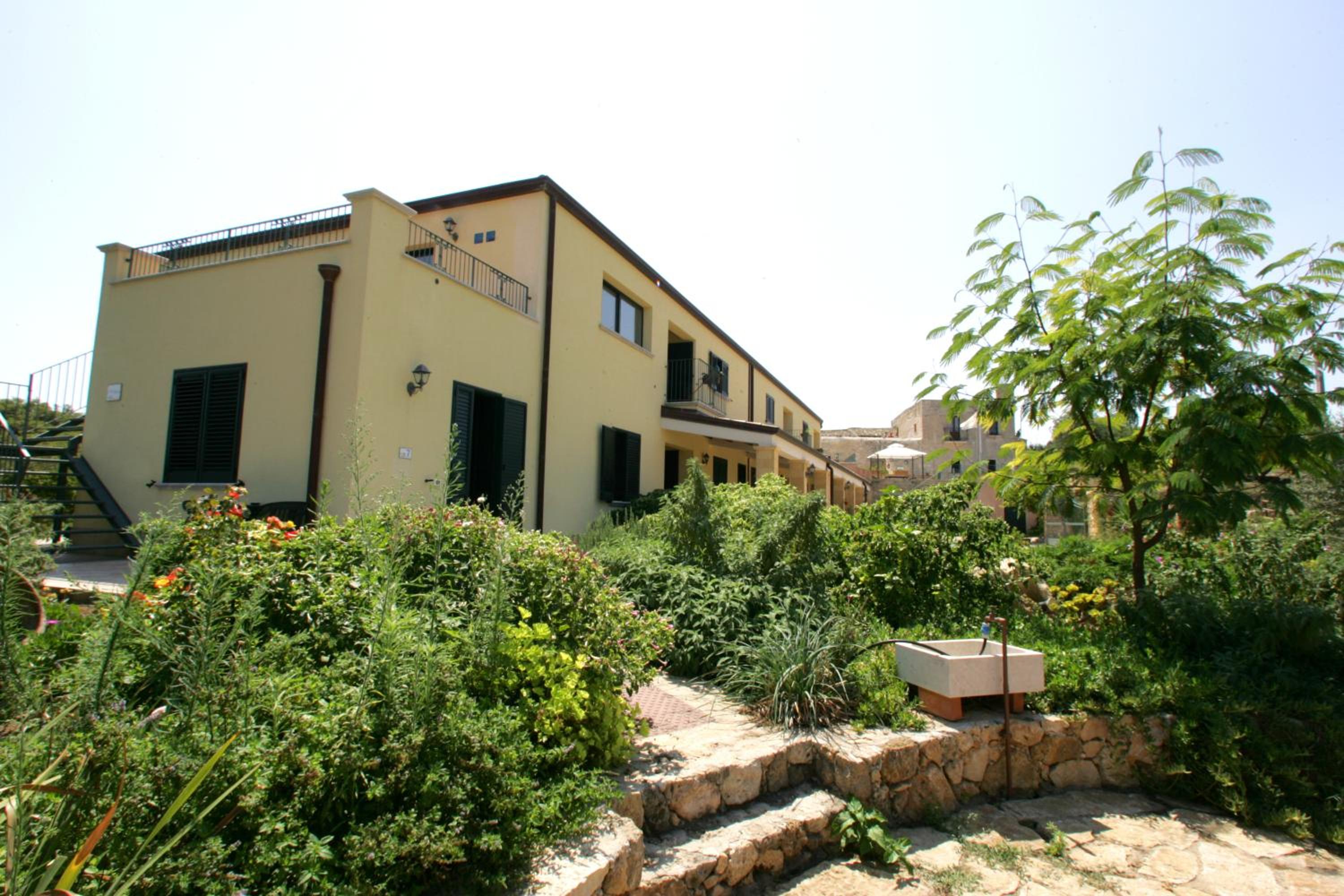 Photo 48