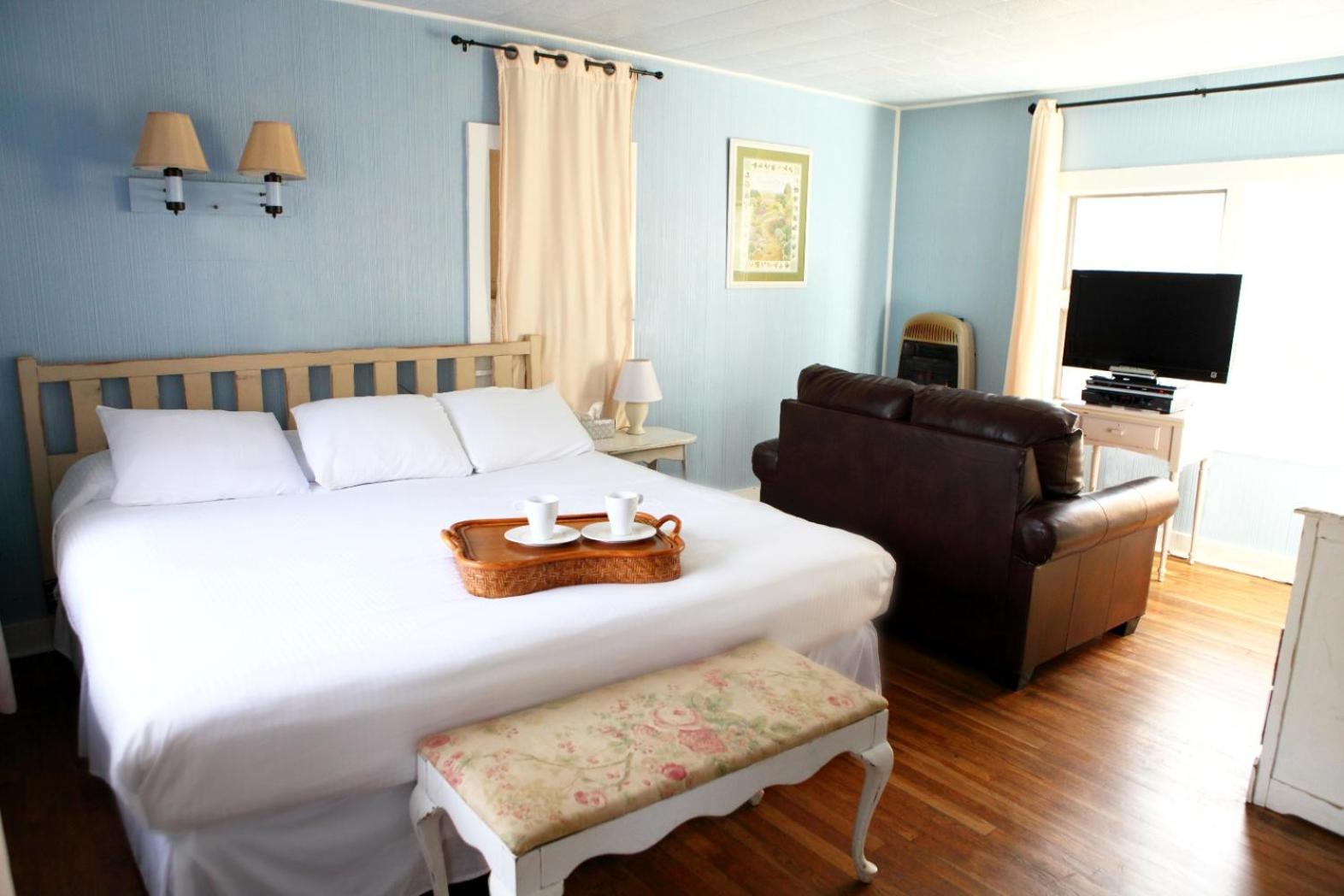 The Pines Cottages