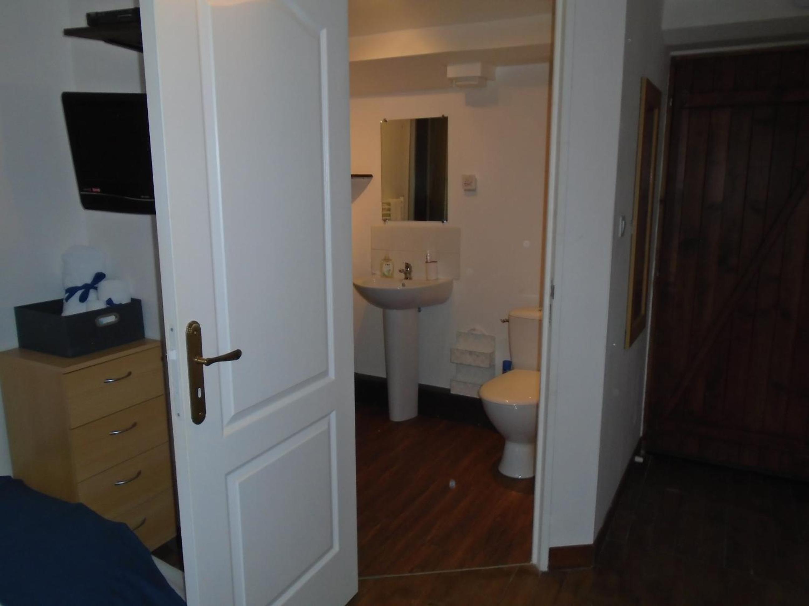 Photo 18