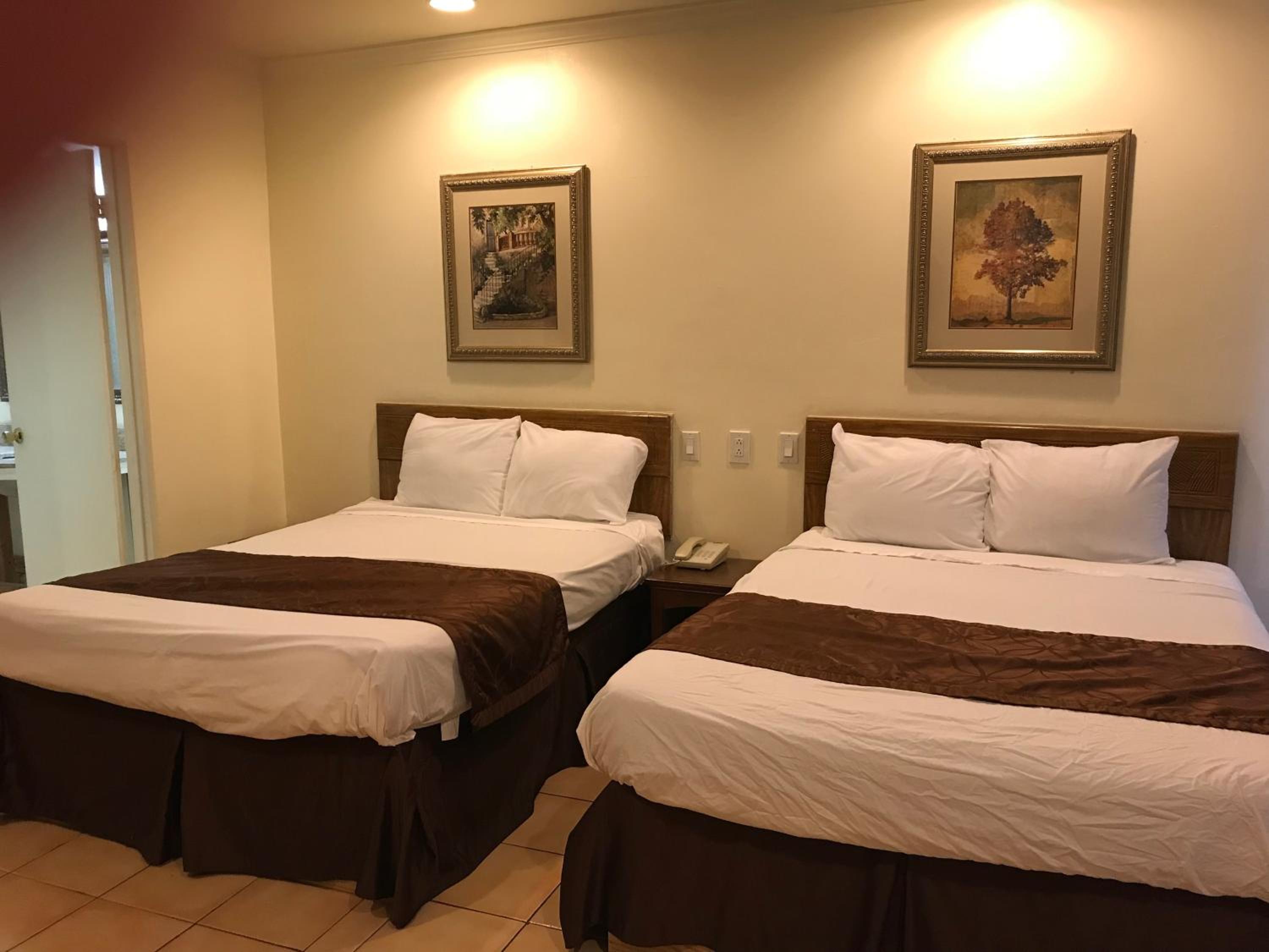 777 Motor Inn view 4