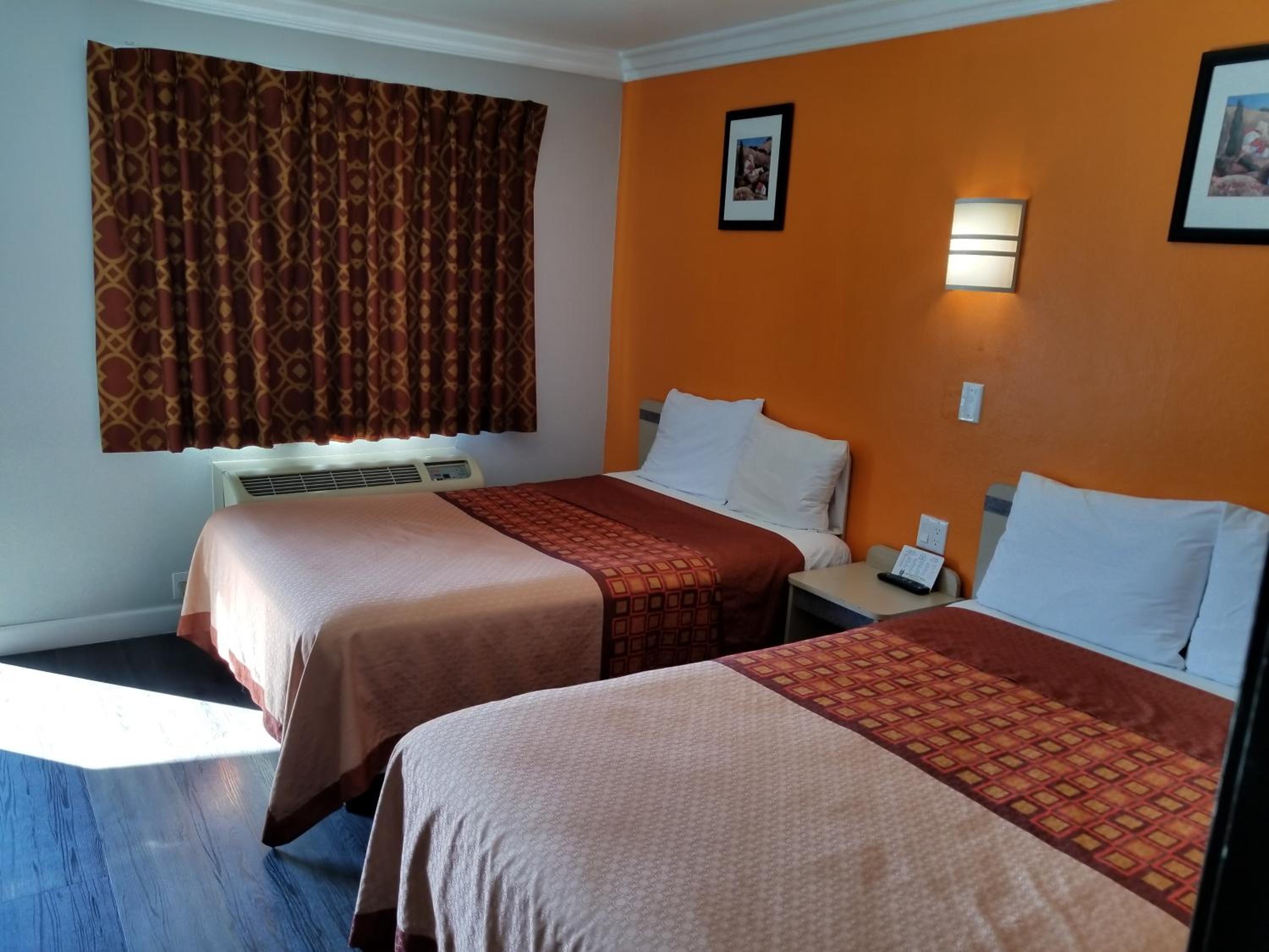 Value Inn Hollywood