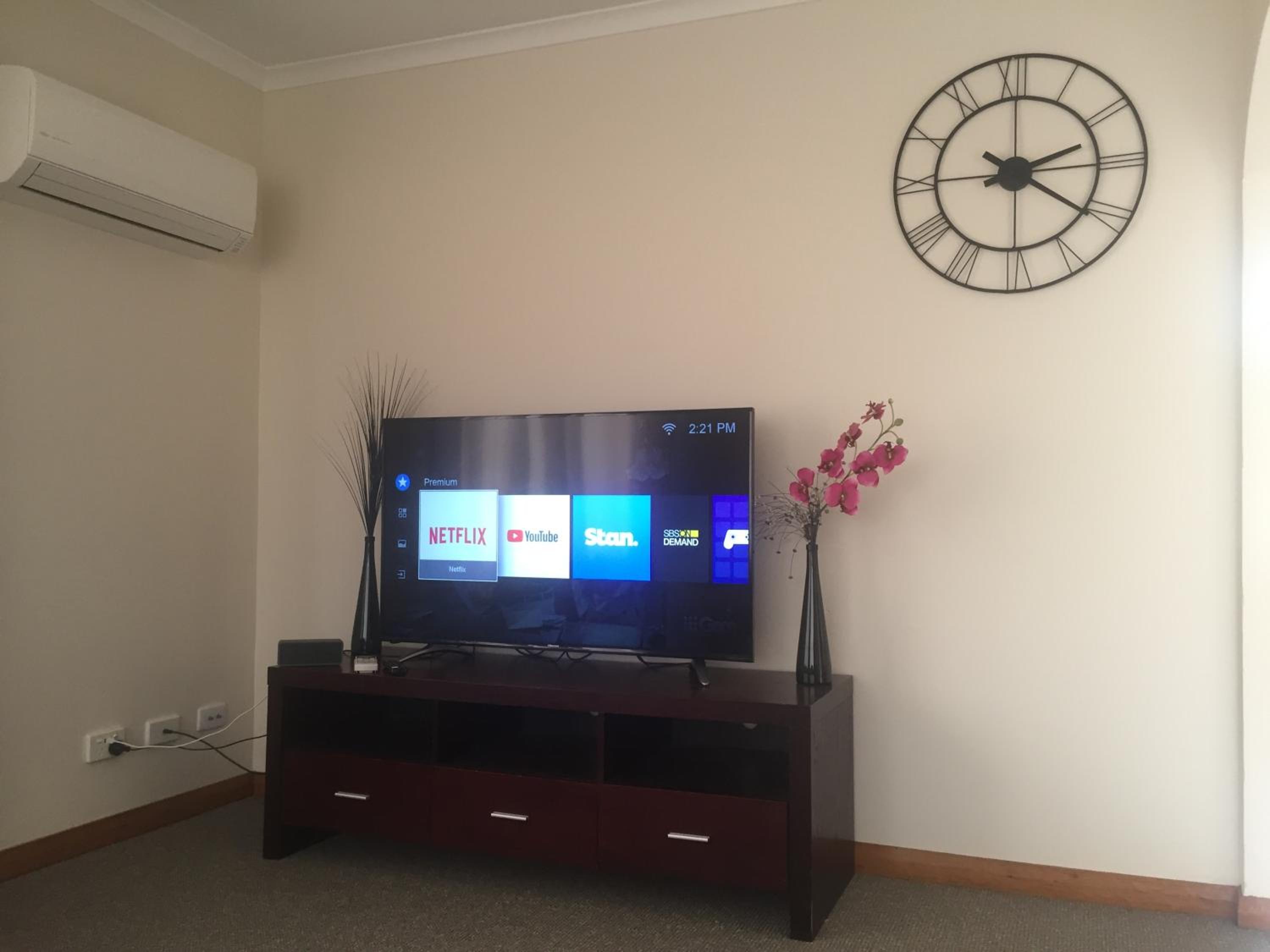 Home & Away St Leonards
