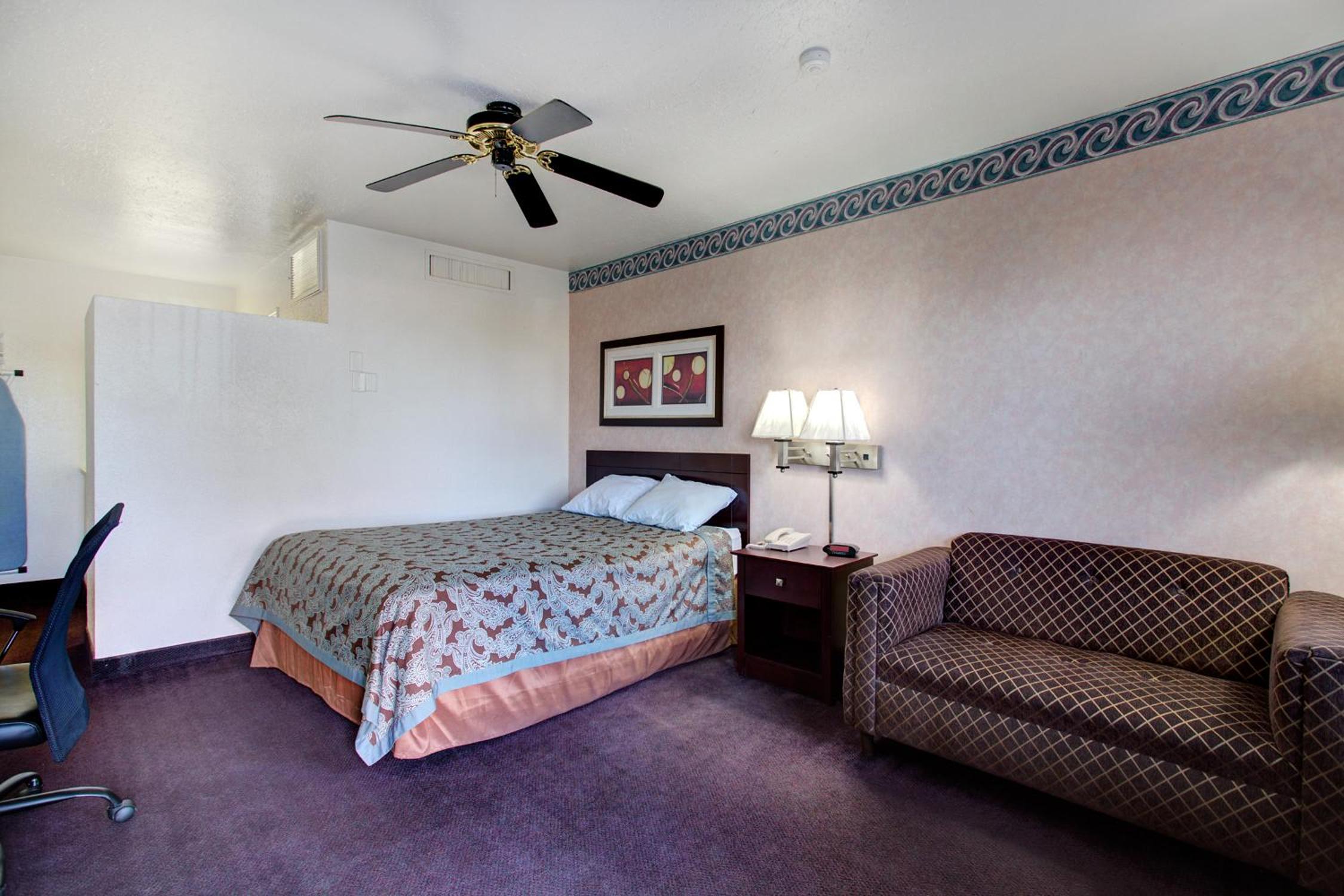 Carlsbad Inn , New Mexico