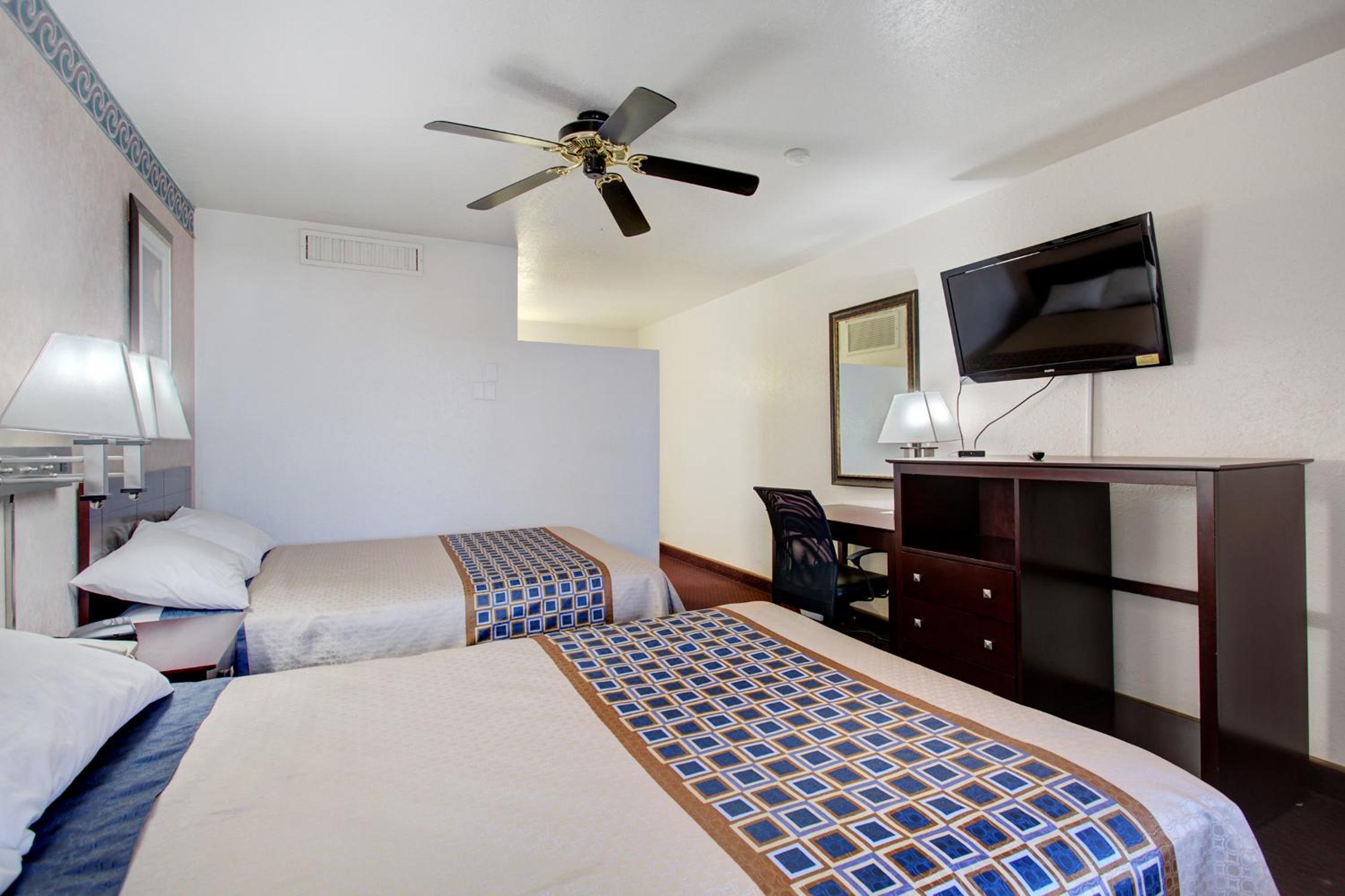 Carlsbad Inn , New Mexico