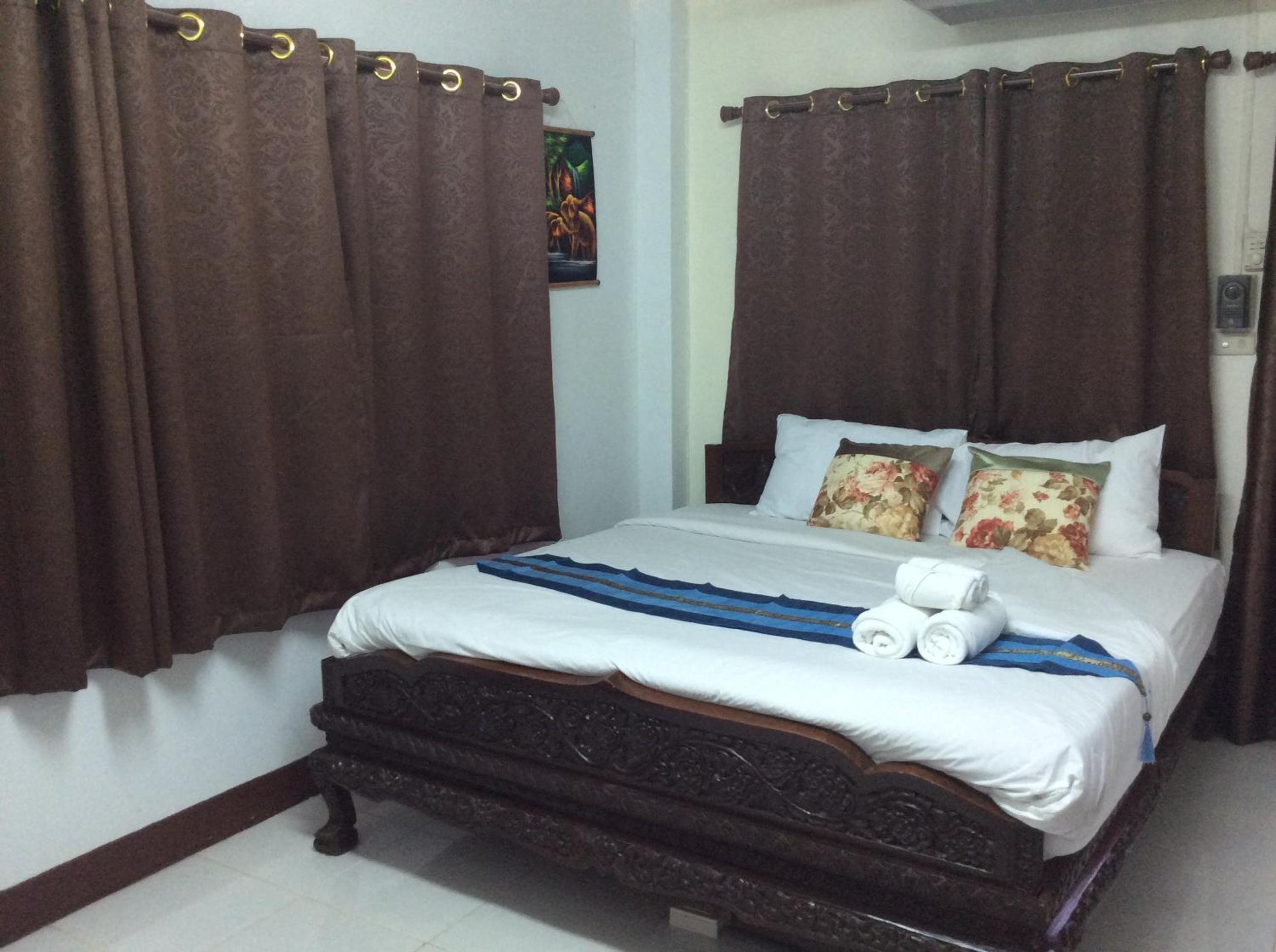Saithong House