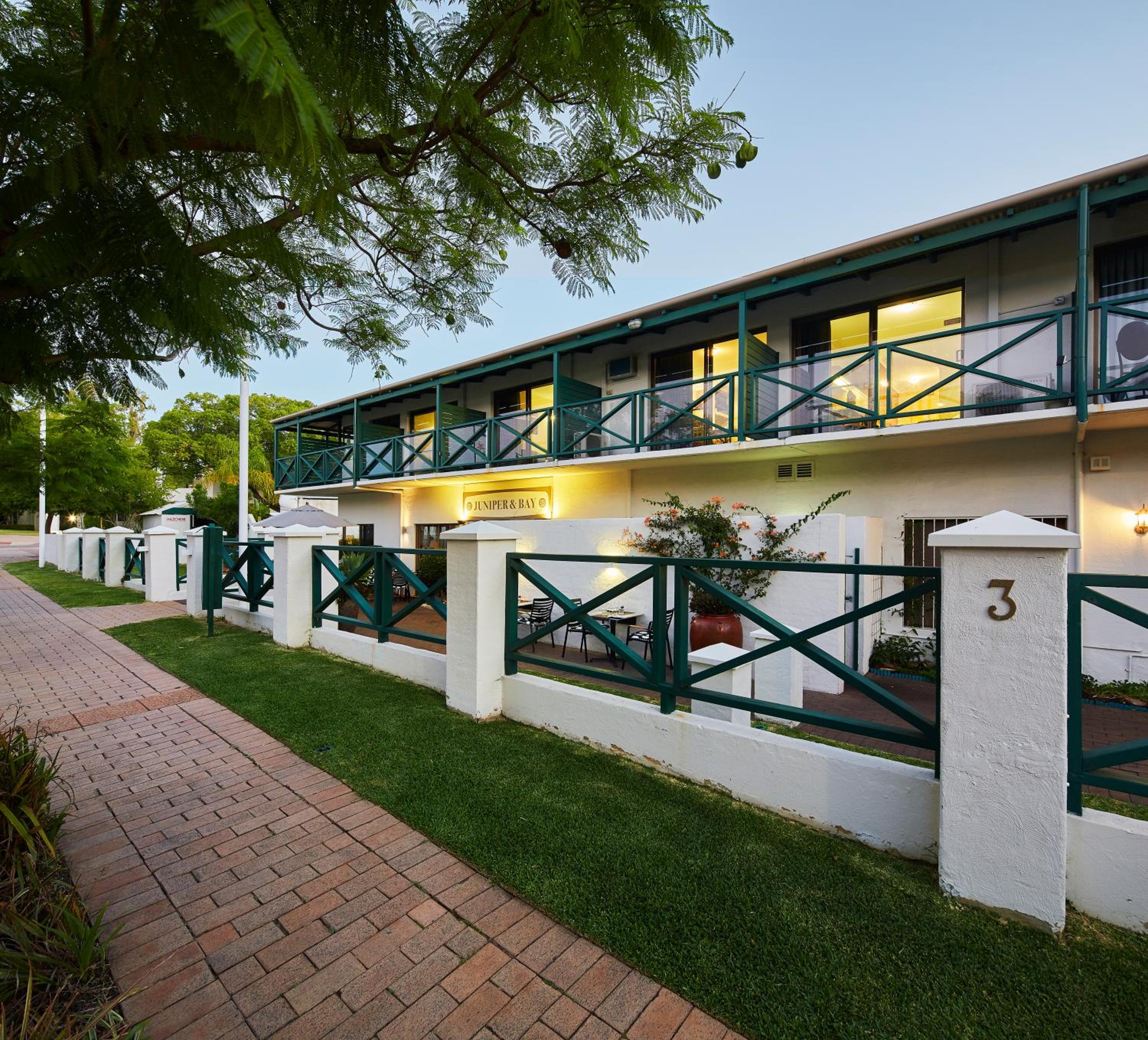 Windsor Lodge photo 2