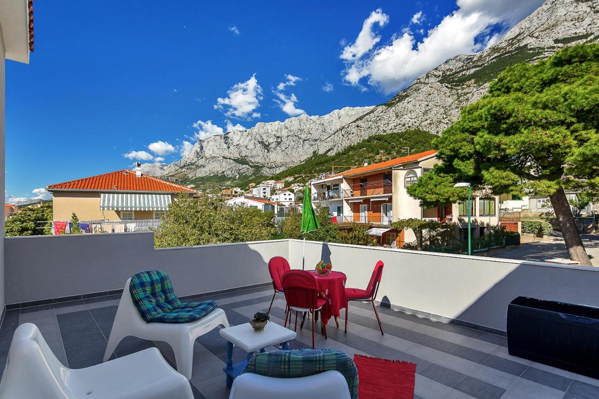 Apartmani Maja view 2