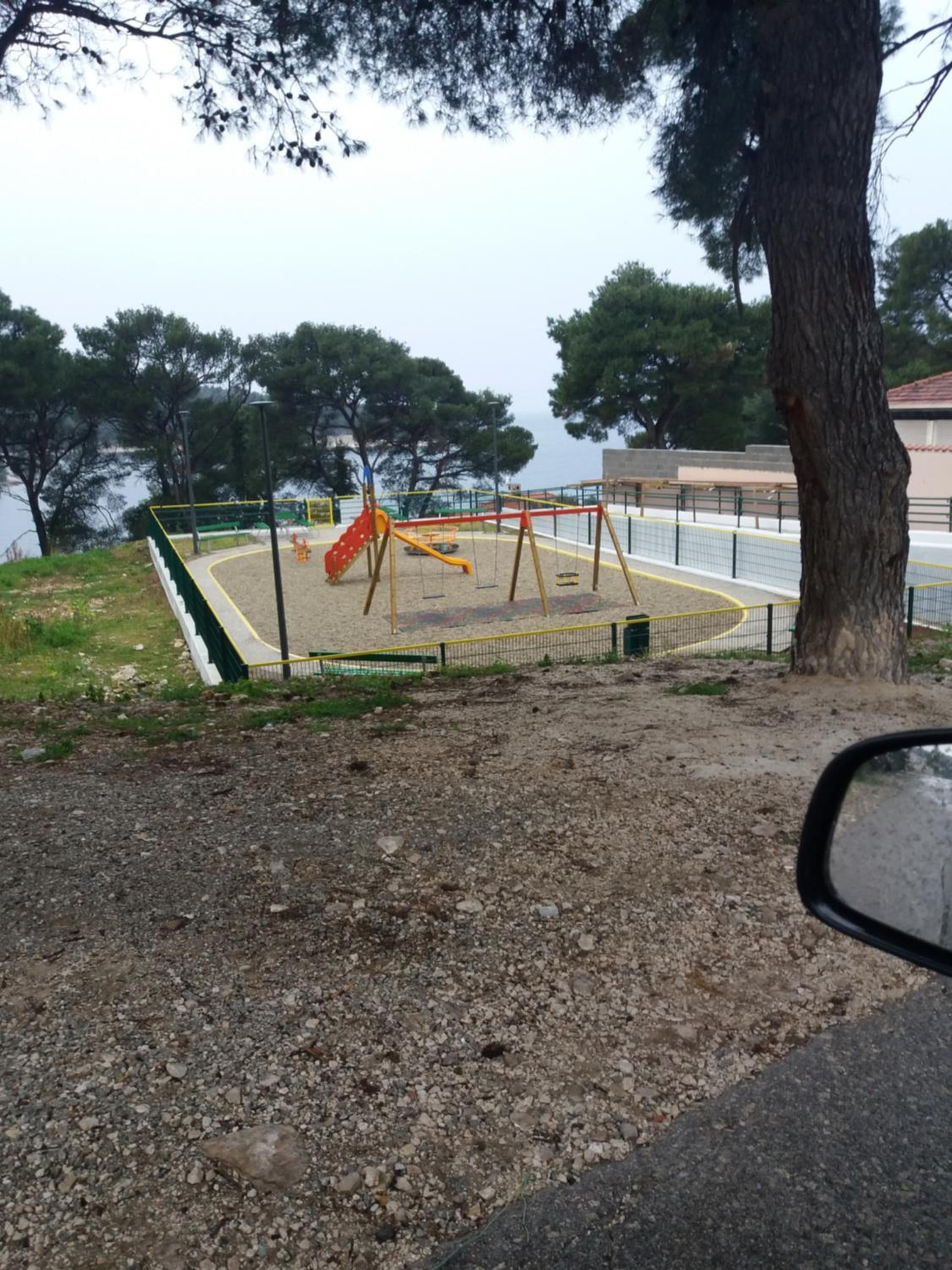 Apartments Doulos