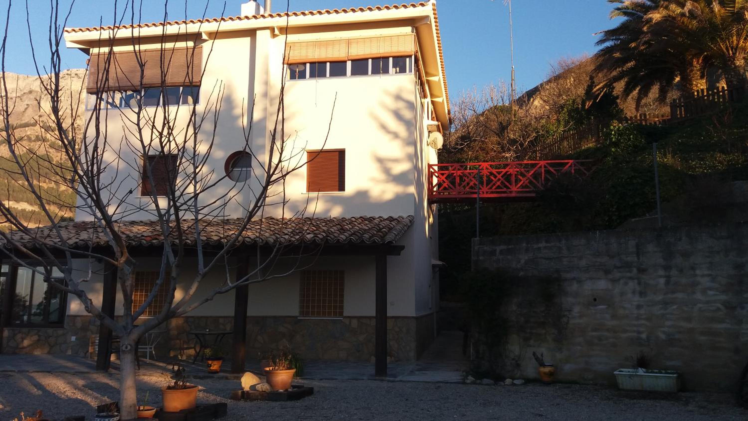 Photo 9