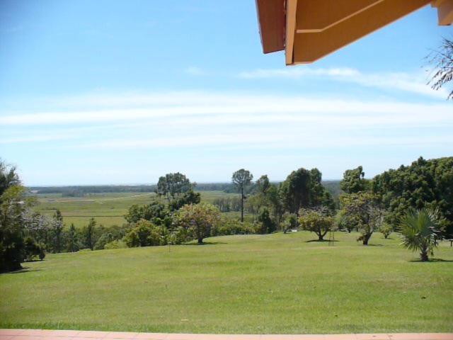 Tropical Coast Retreat - Pet Friendly - Adult only