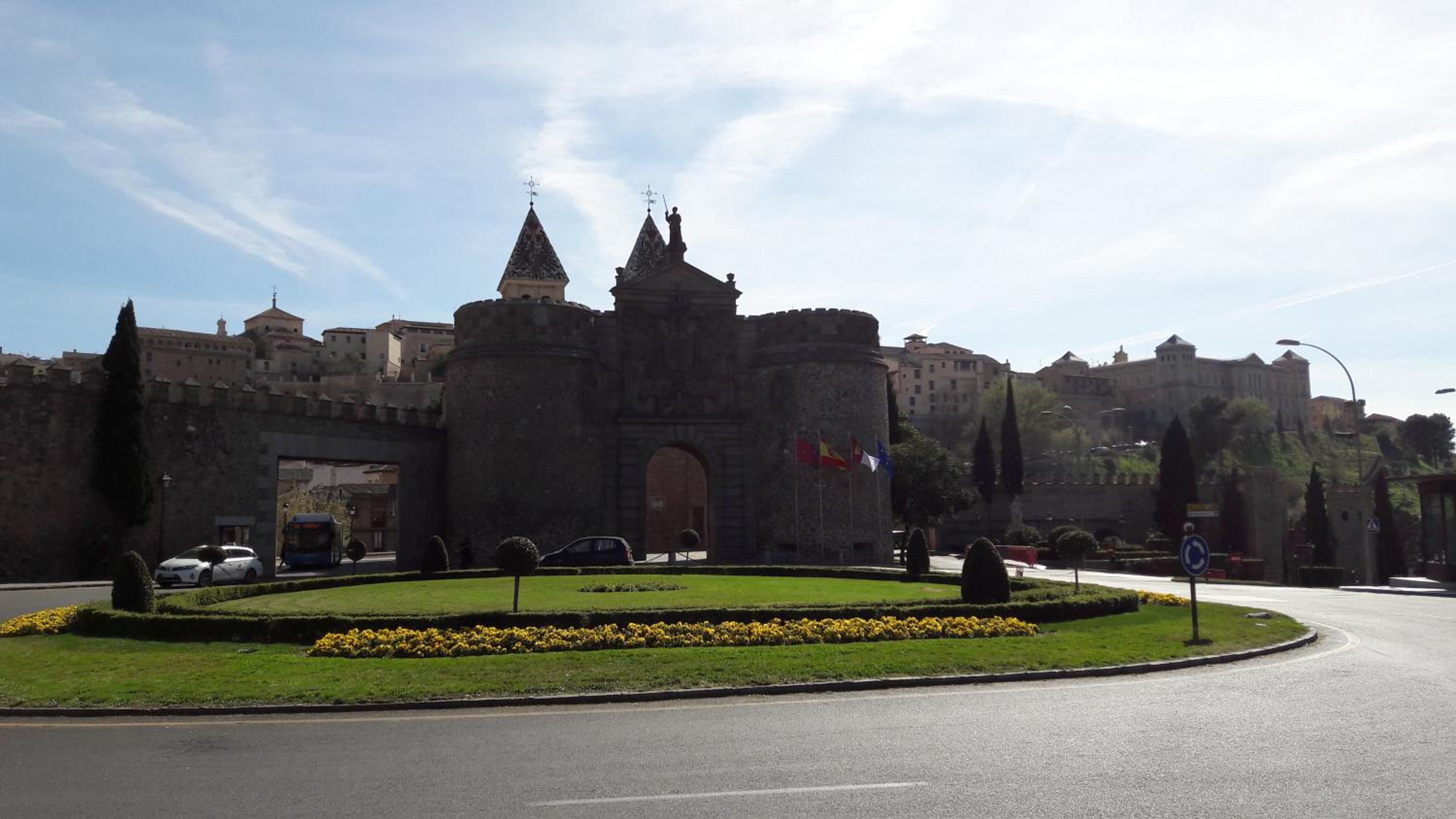 Casa de Bisagra