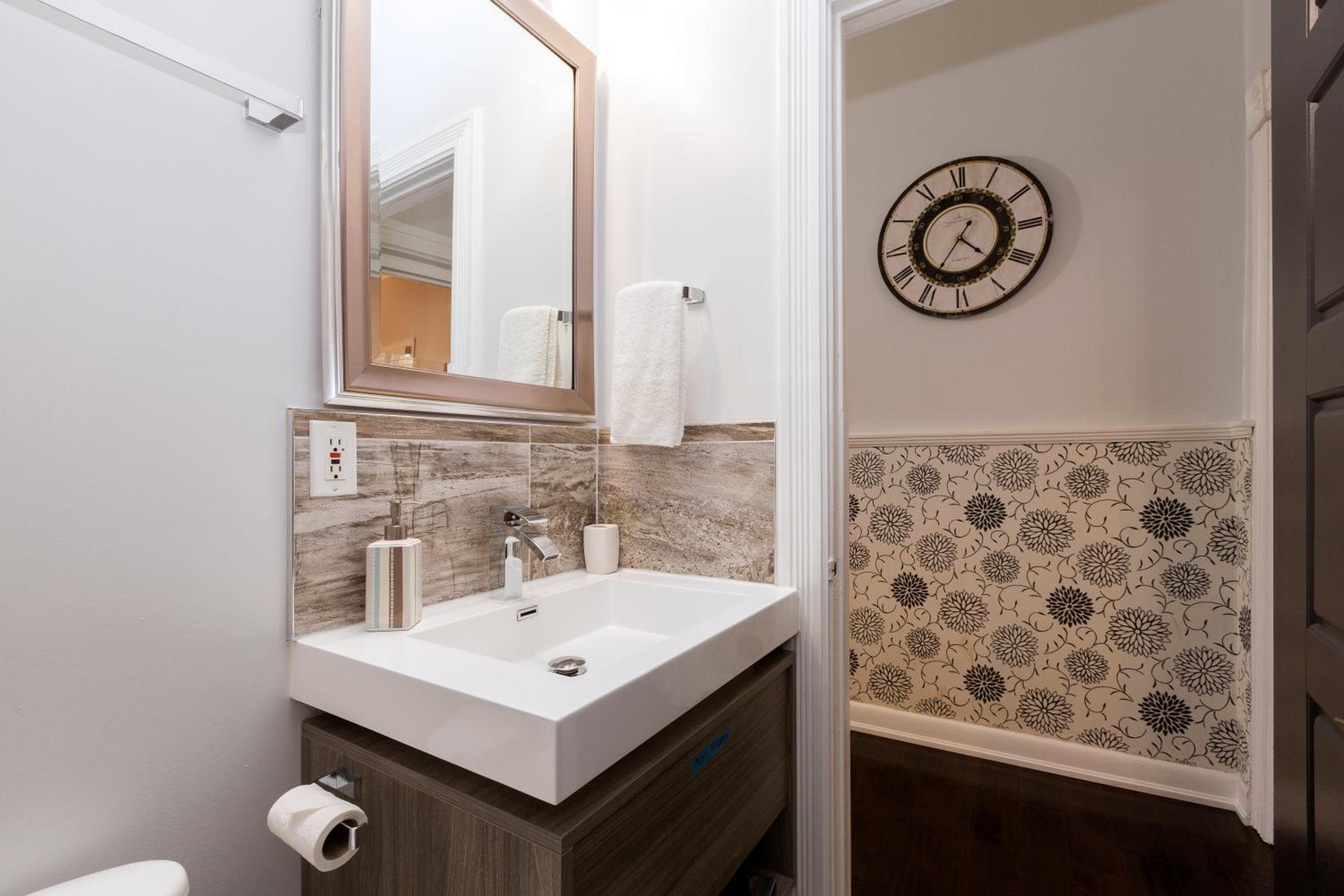 NB Urban Luxury Suites