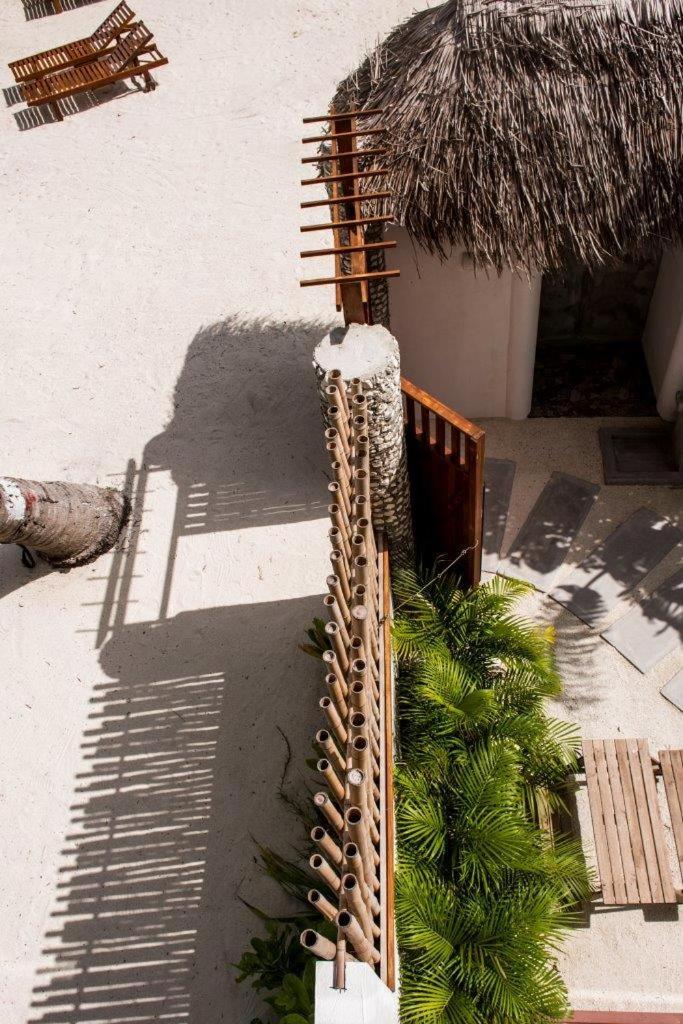 Veli Vilaa Dhiffushi - Beachfront
