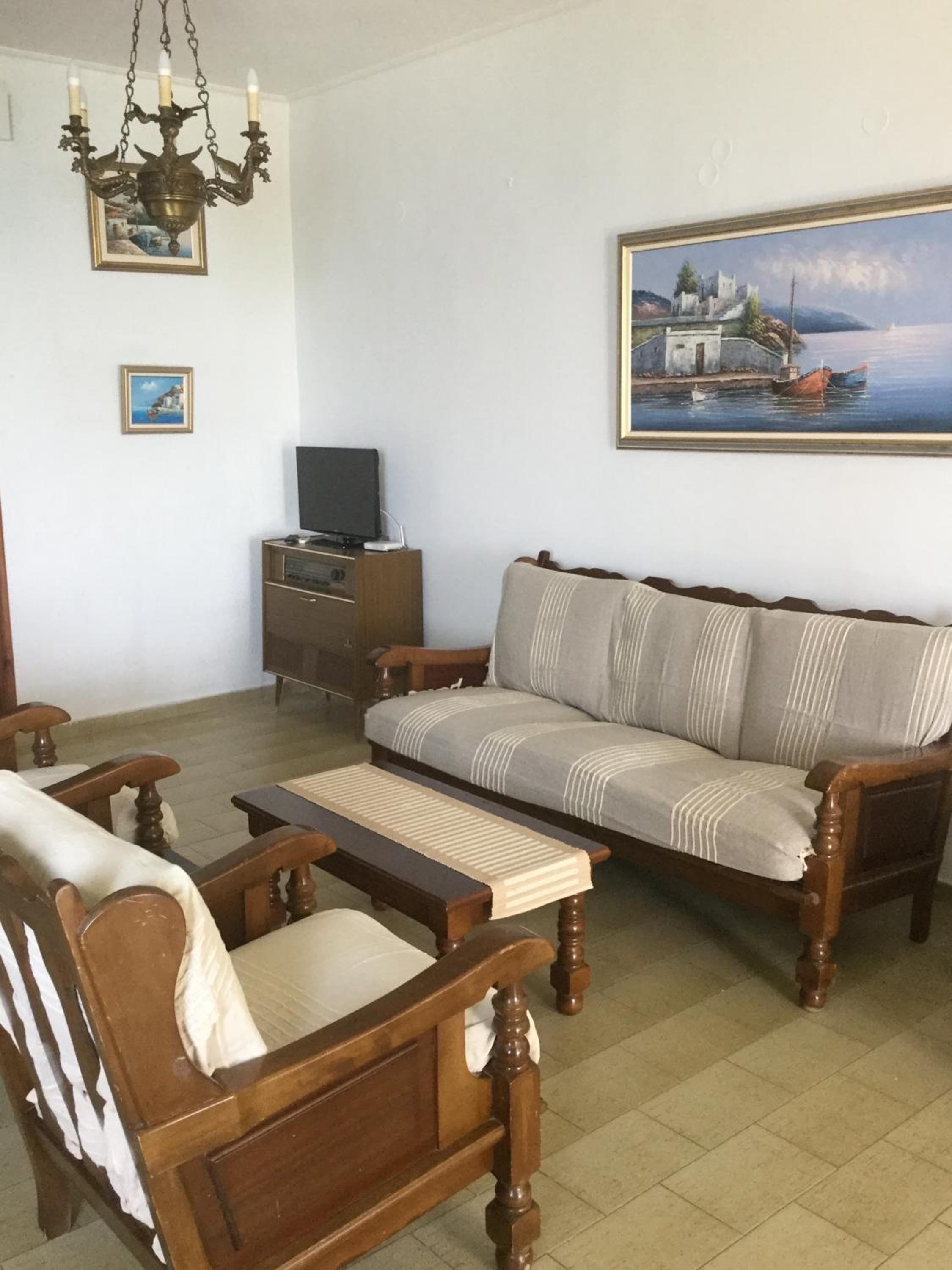 Lefkada Beachfront Apartment
