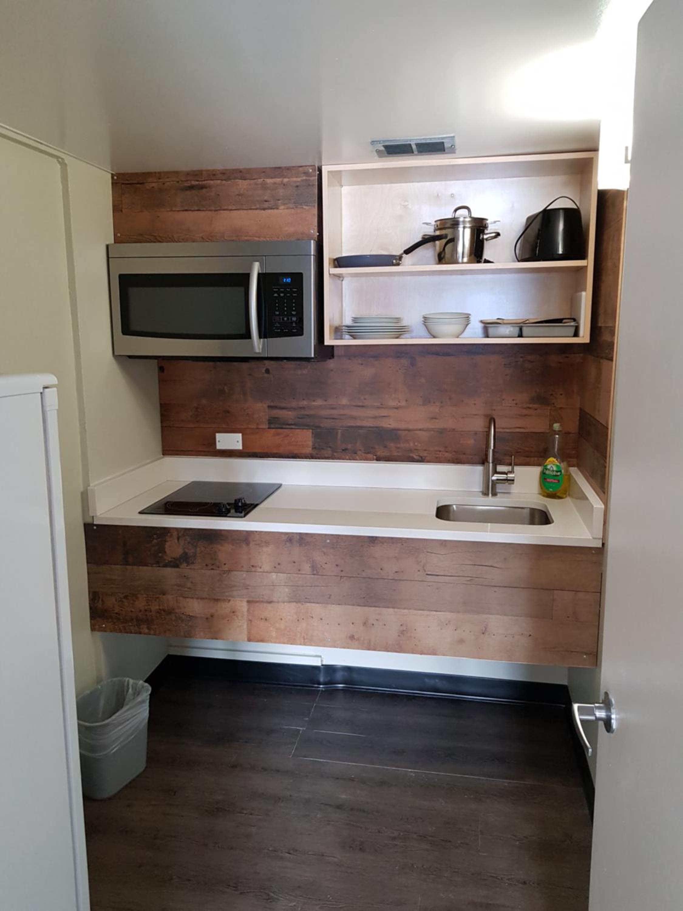 Golden Vacations - Days Inn by Wyndham Golden - Property Image 58