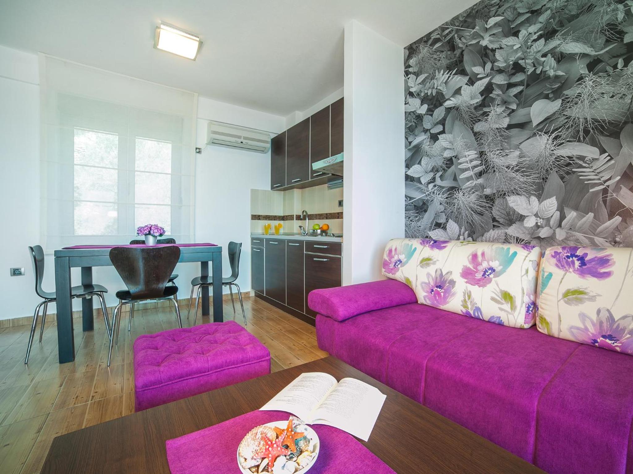 Apartments Raymond