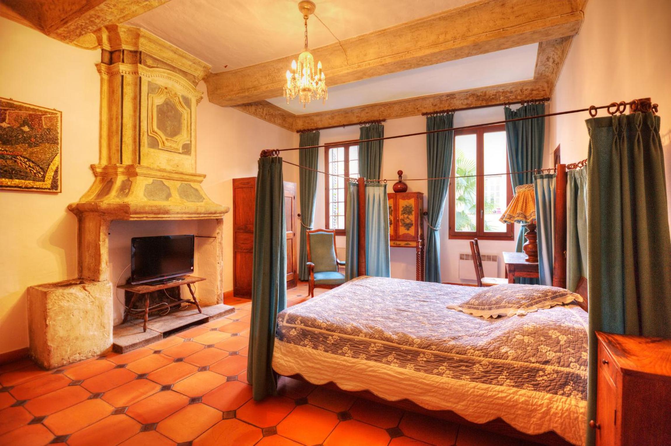 Hôtel Les Arcades, photo 12