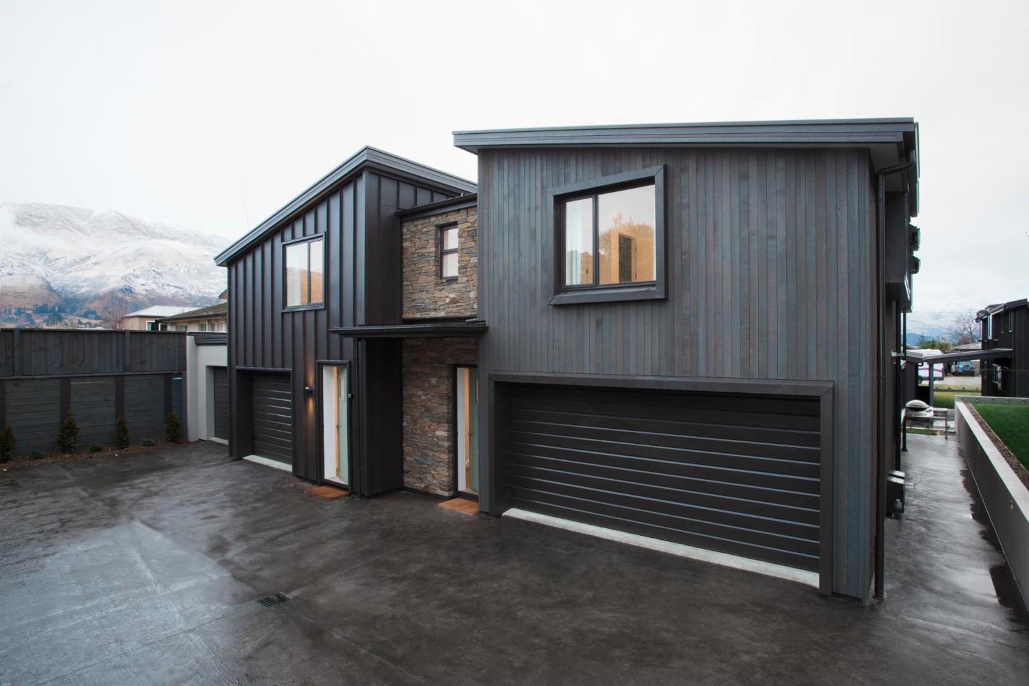 Dungarvon Street Apartments view 2