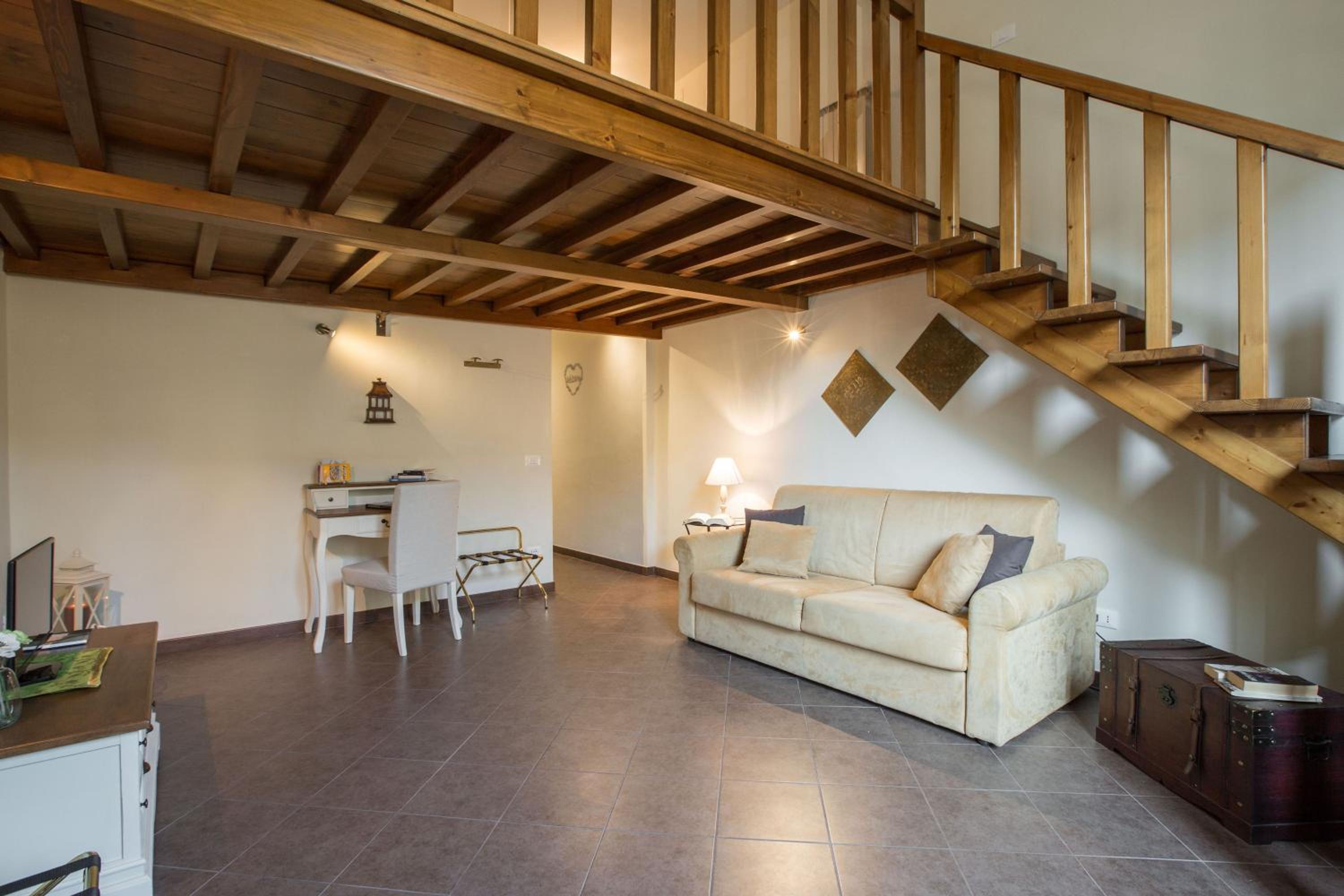 Charming Suite Cavour heart of Florence
