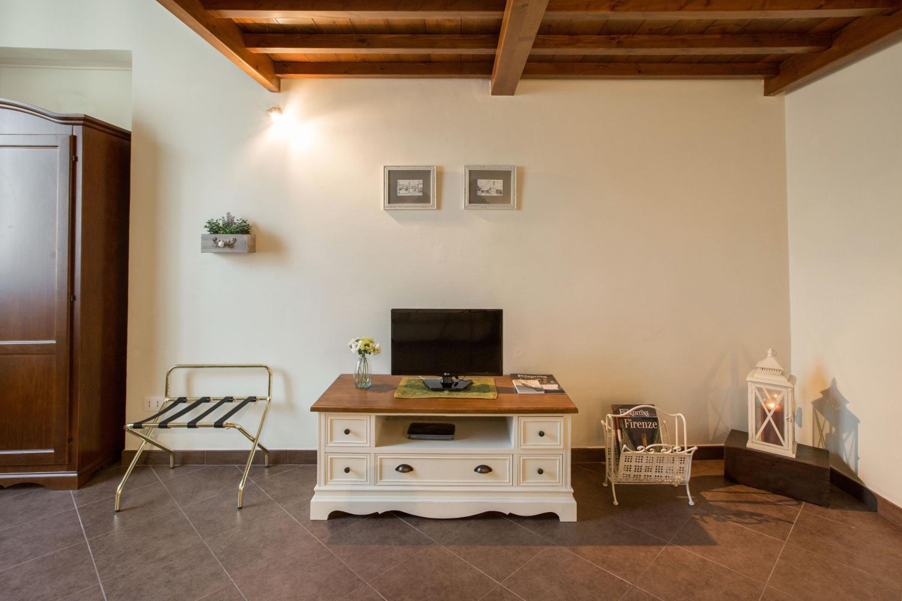 Charming Suite Cavour heart of Florence