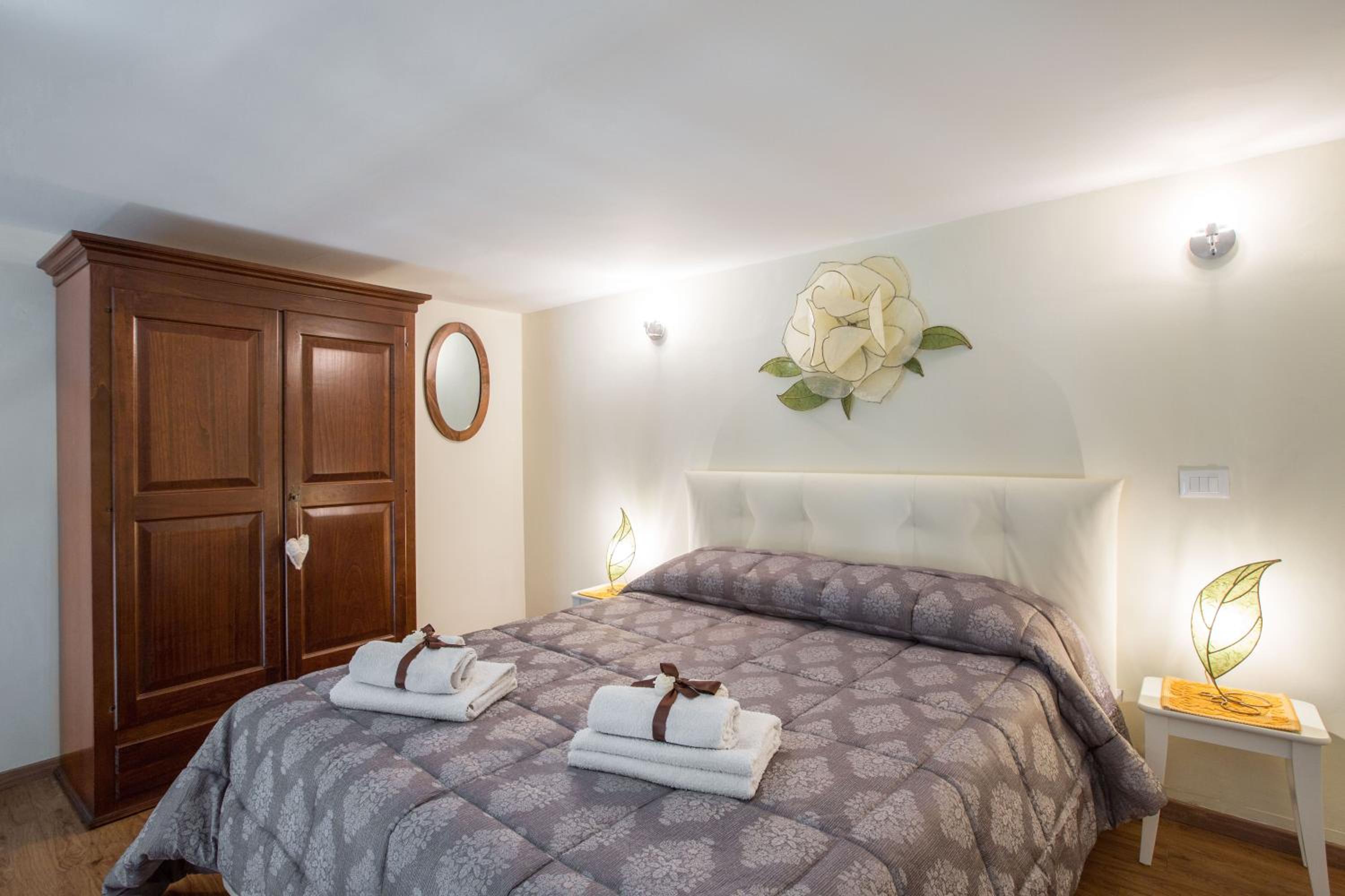 Charming Suite Cavour heart of Florence