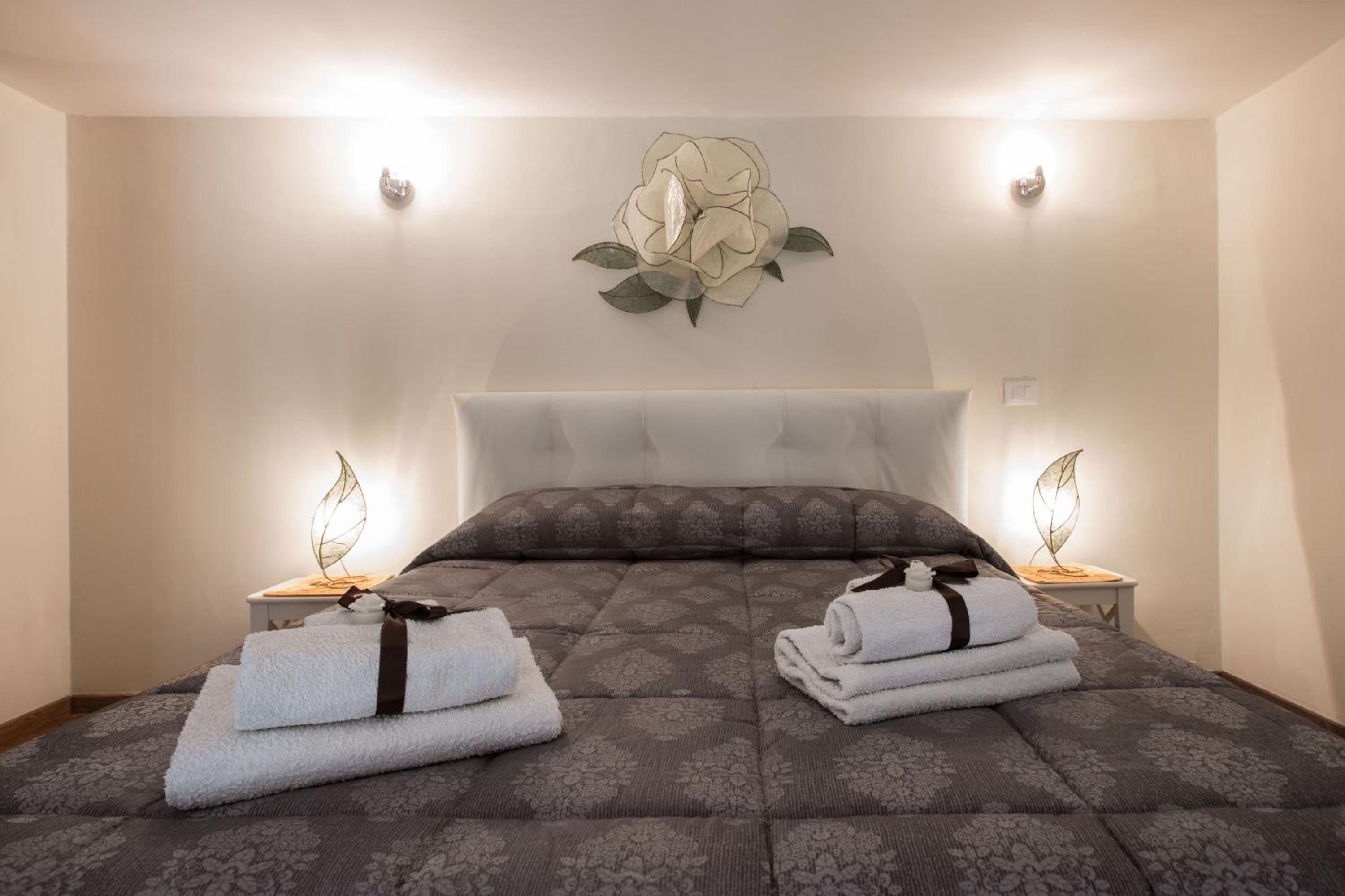 Charming Suite Cavour heart of Florence