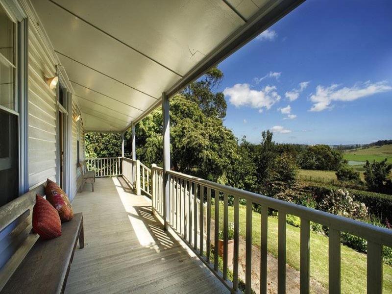 Robin Hoods Well Farm Stay