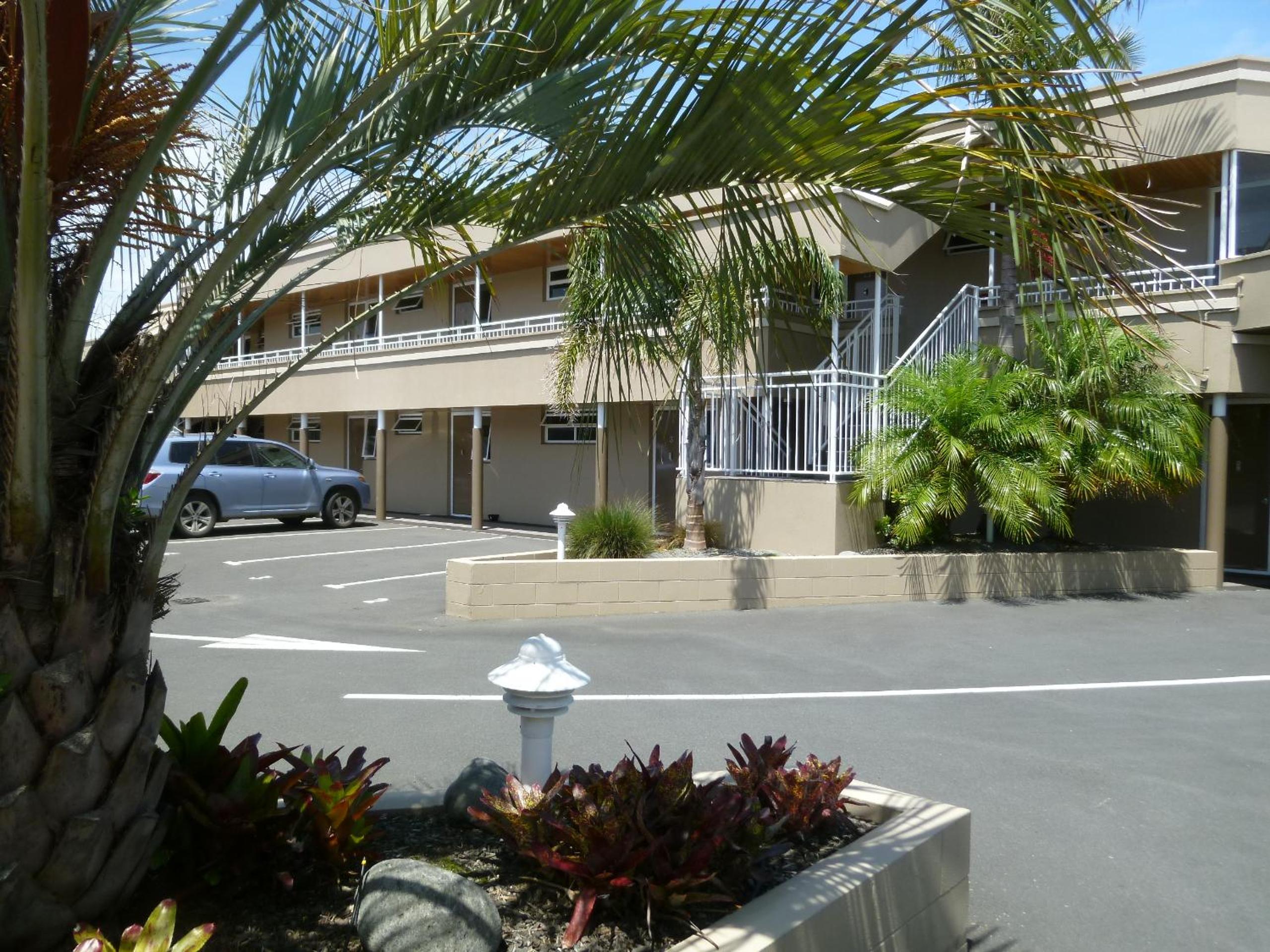 Baywatch Motor Inn