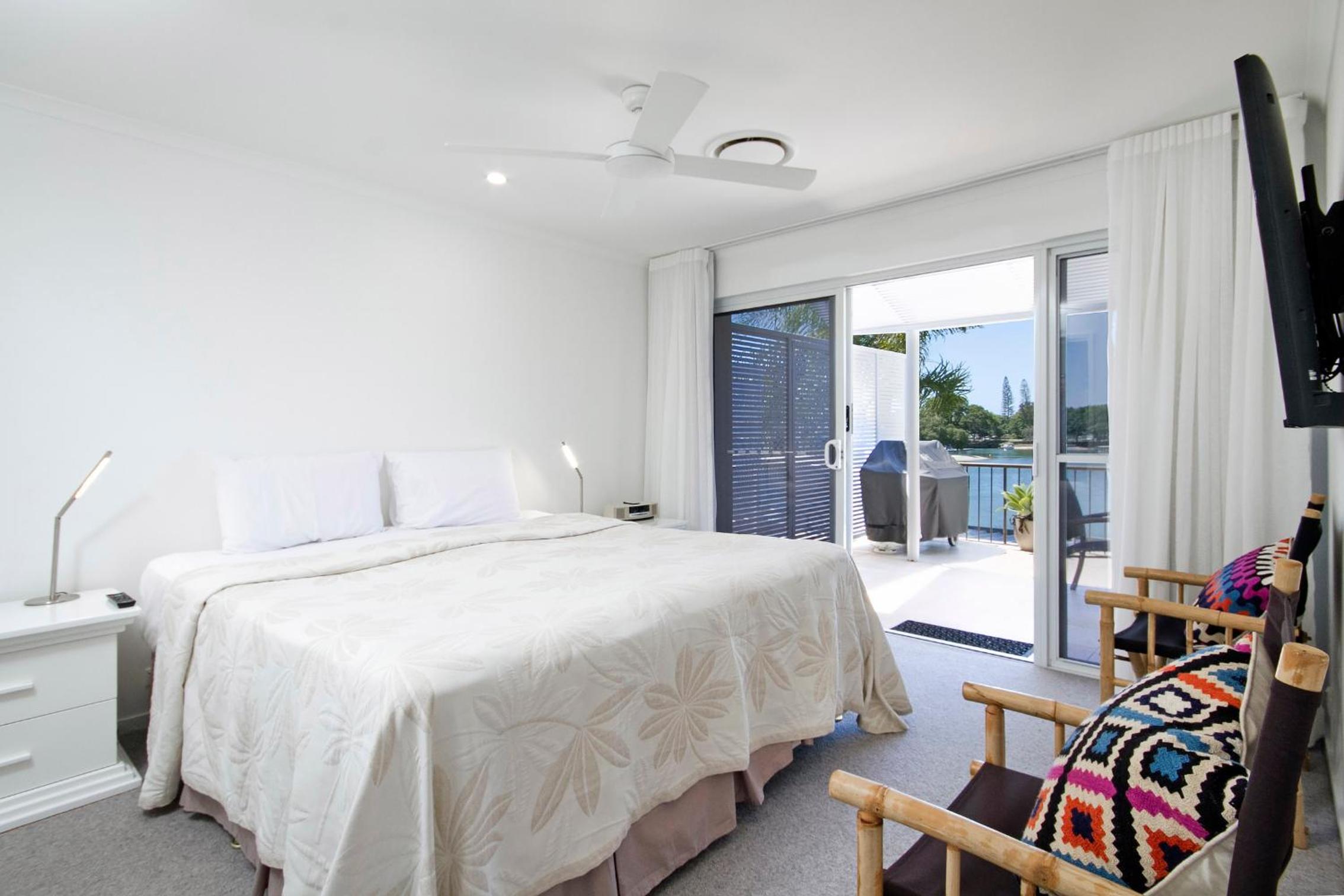 Noosa Haven Apt 12 Riverfront Elegance