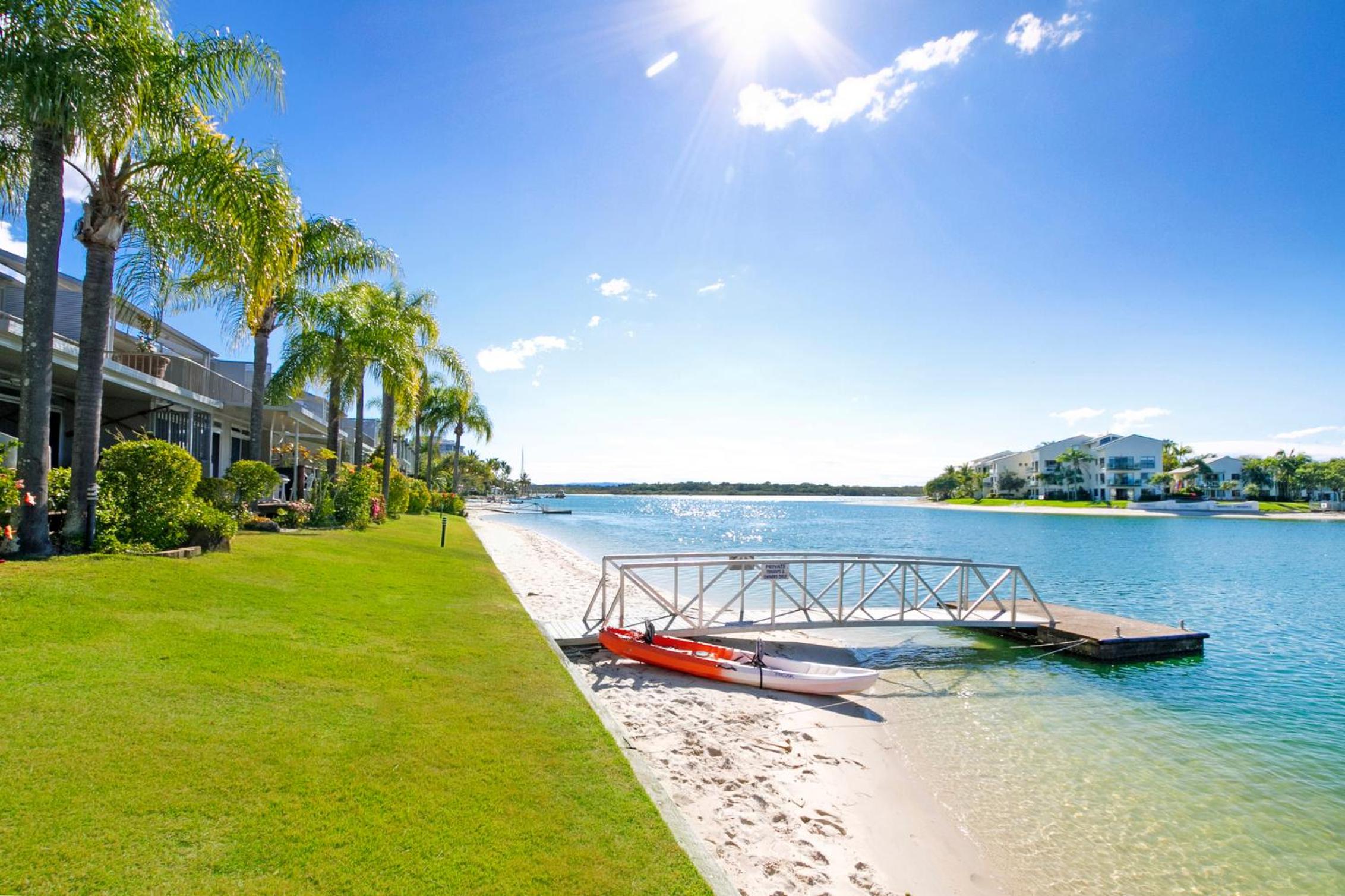Noosa Haven Apt 12 Riverfront Elegance