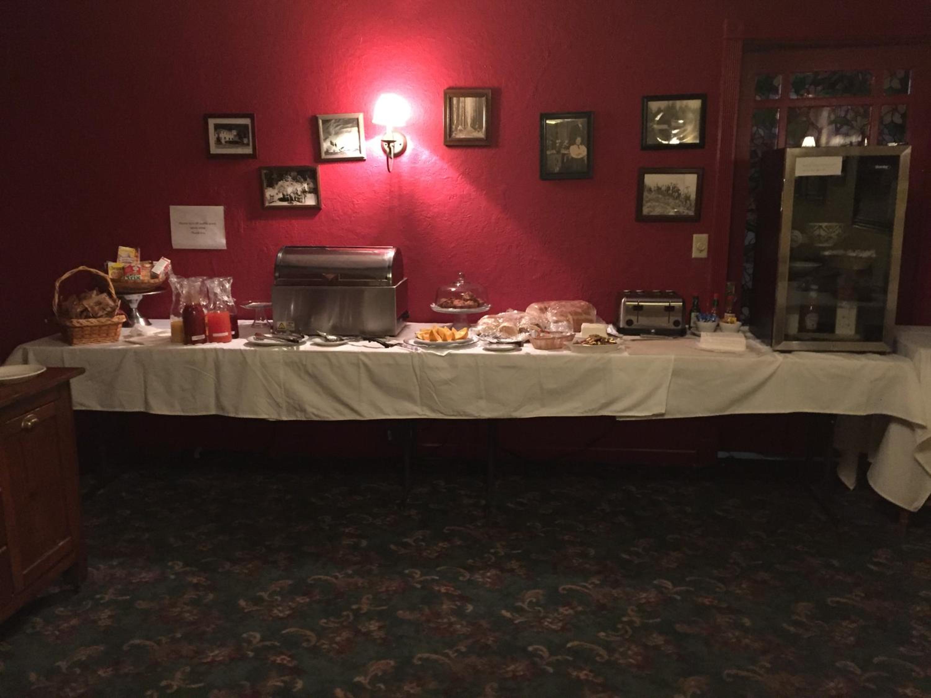 Alexander's Lodge
