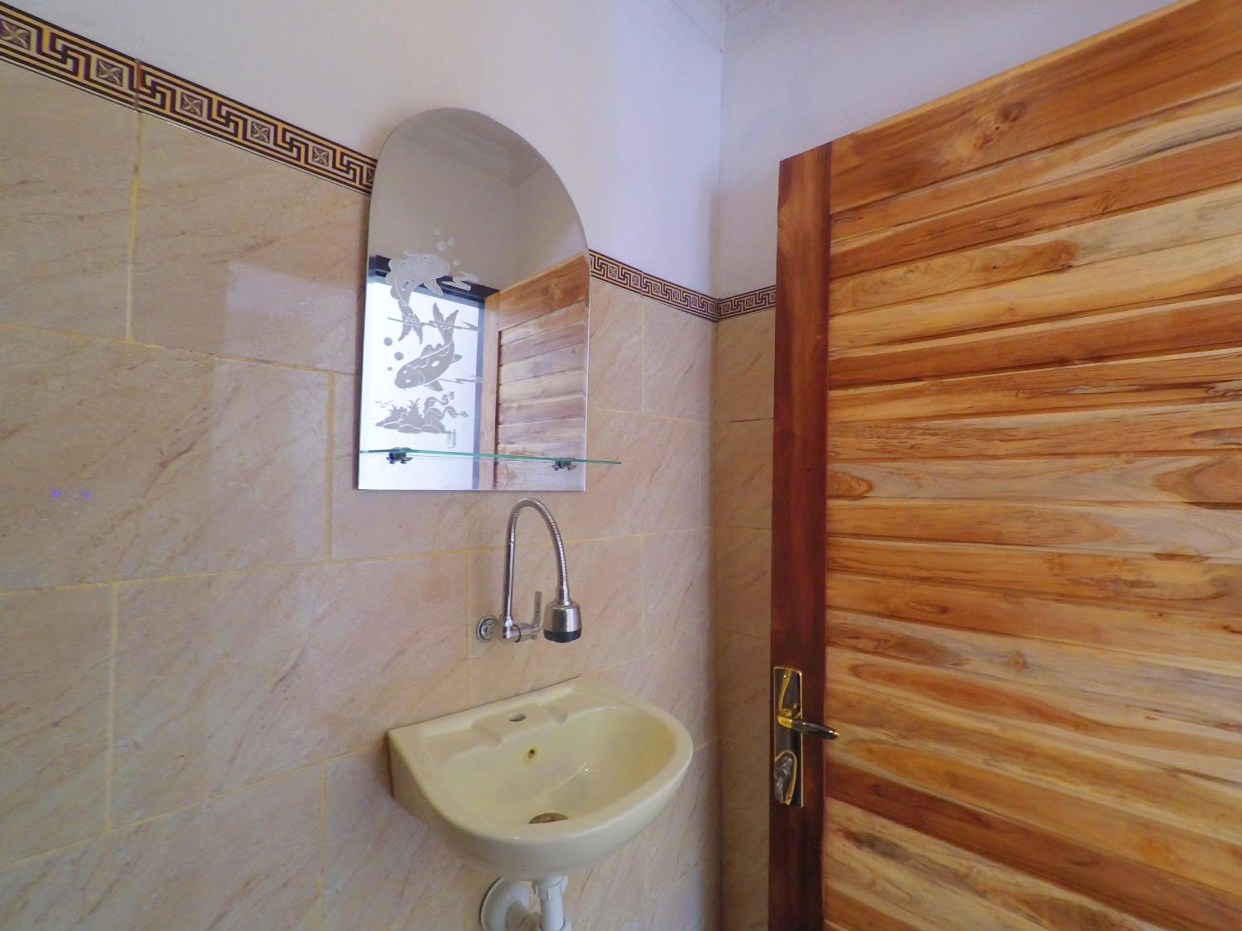 Tropical Garden Inn, Nusa Penida - 17