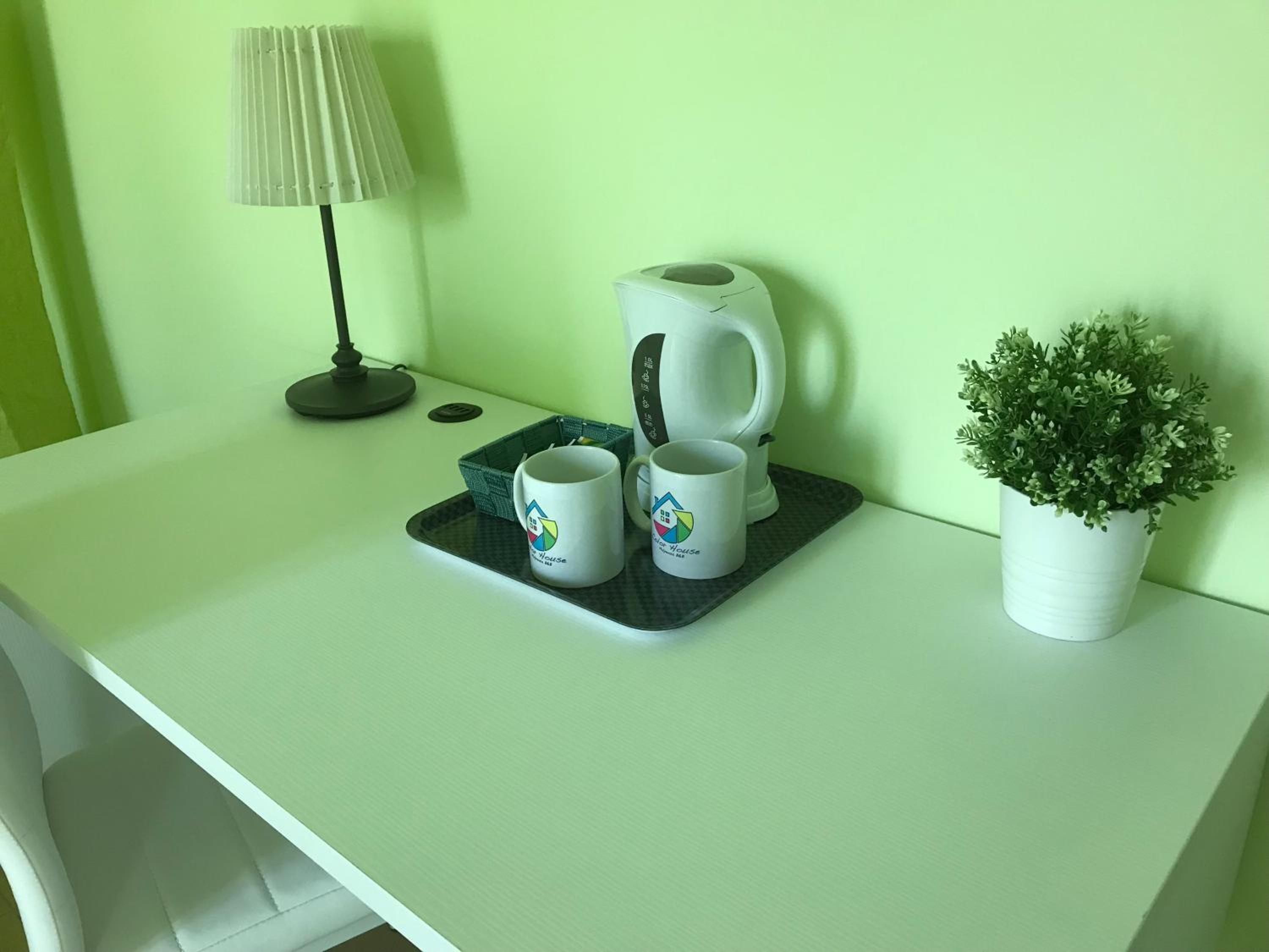 Color House Malpensa B&B