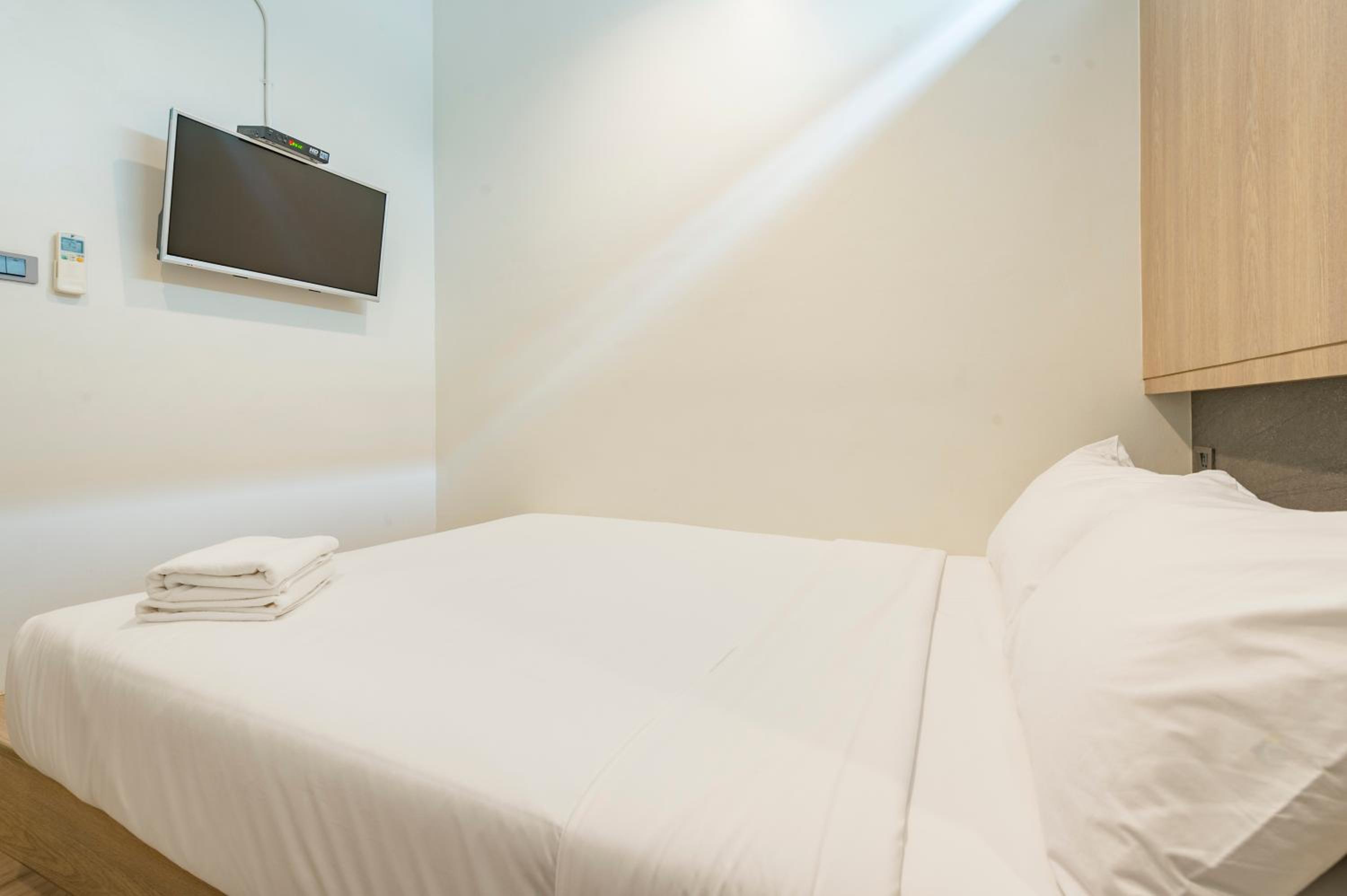 T Hostel @ Victory Monument