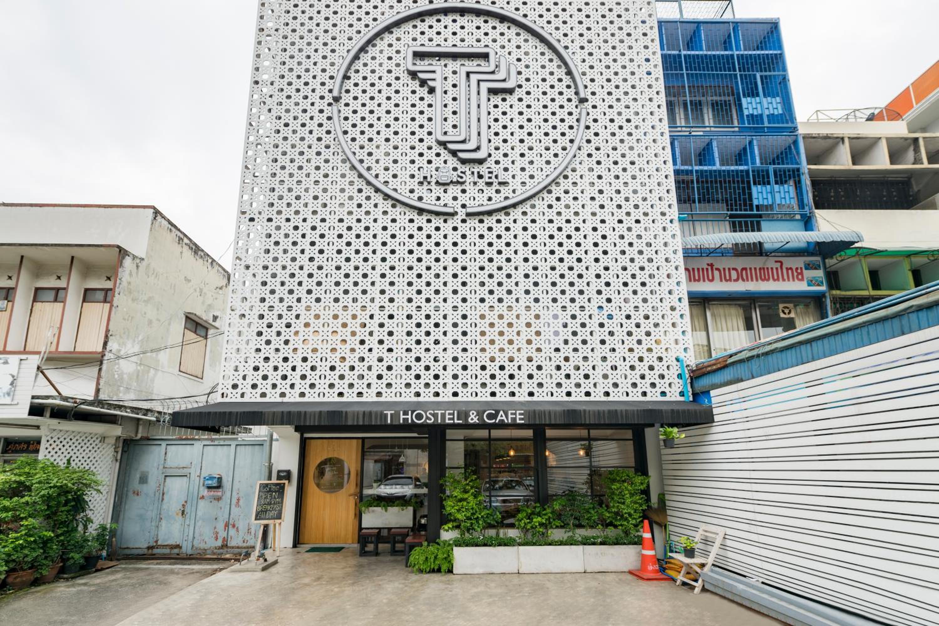 T Hostel @ Victory Monument