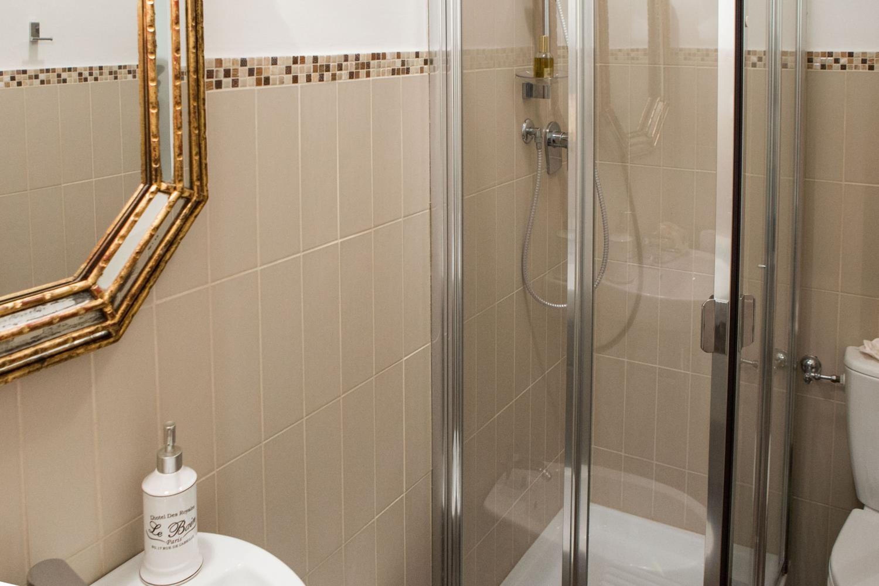 Charming Suite Cavour heart of Florence