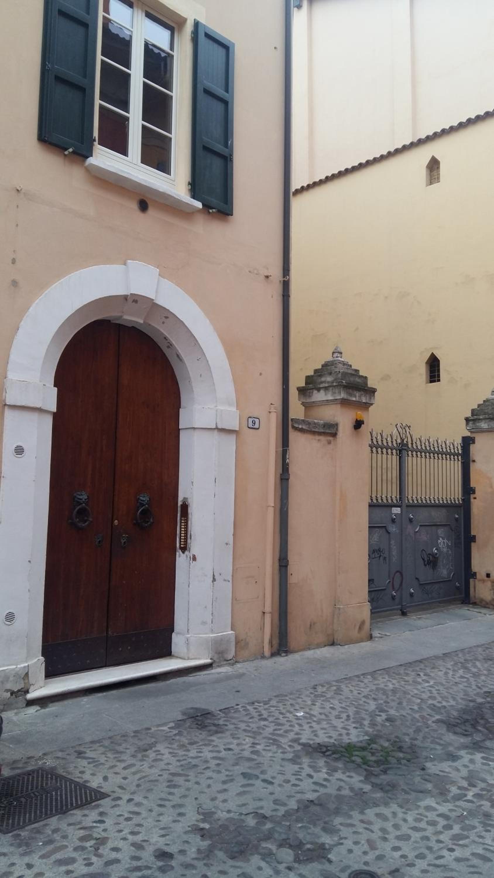 Photo 33