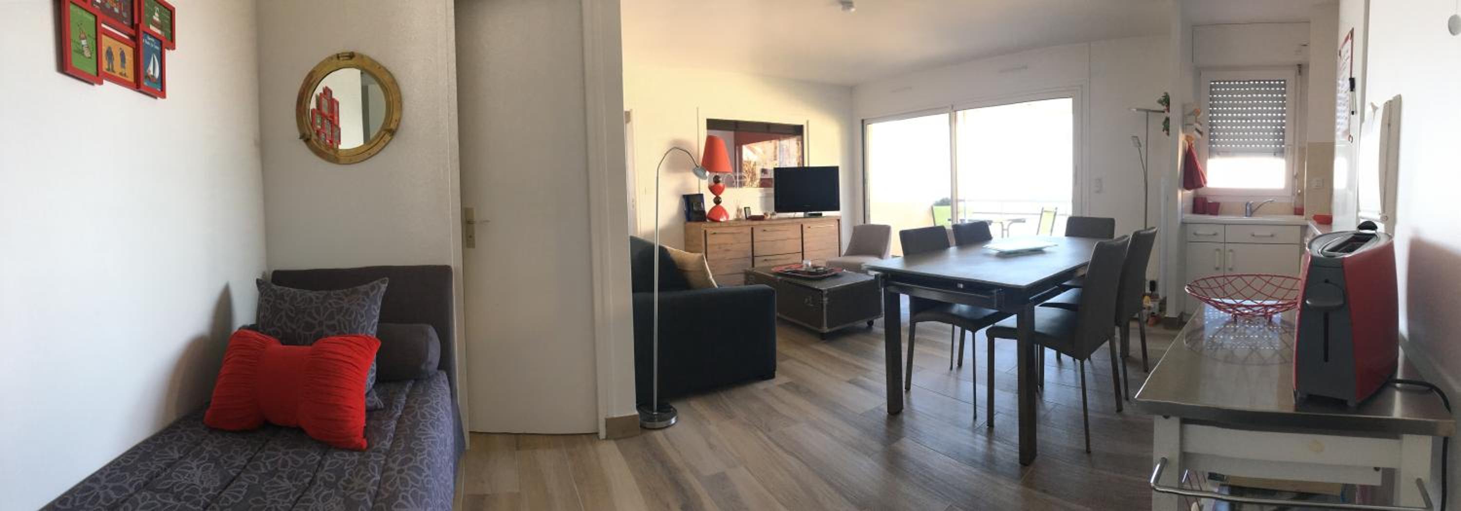 Appartement, vue mer à 150m de la plage view 3