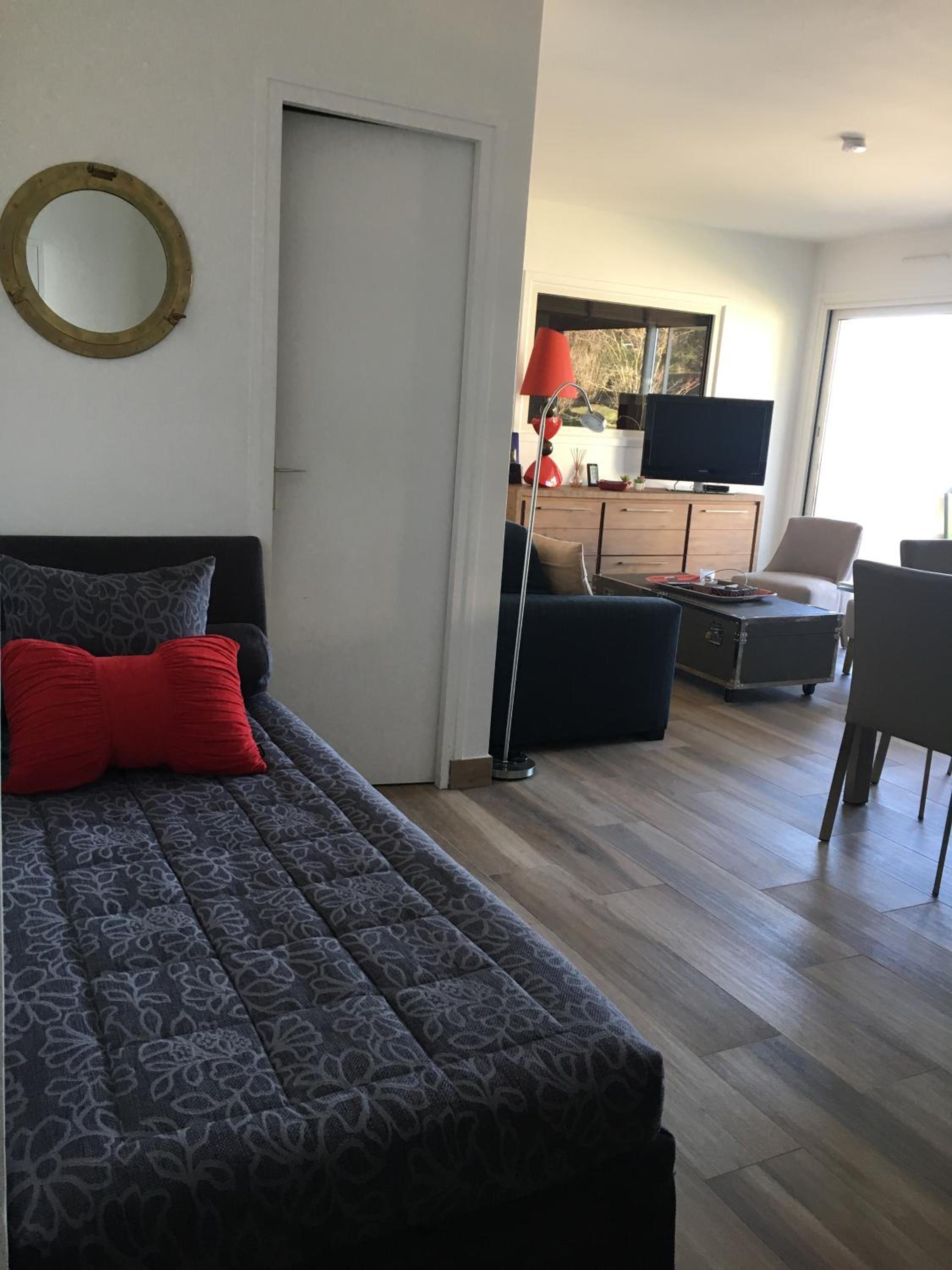 Appartement, vue mer à 150m de la plage view 2
