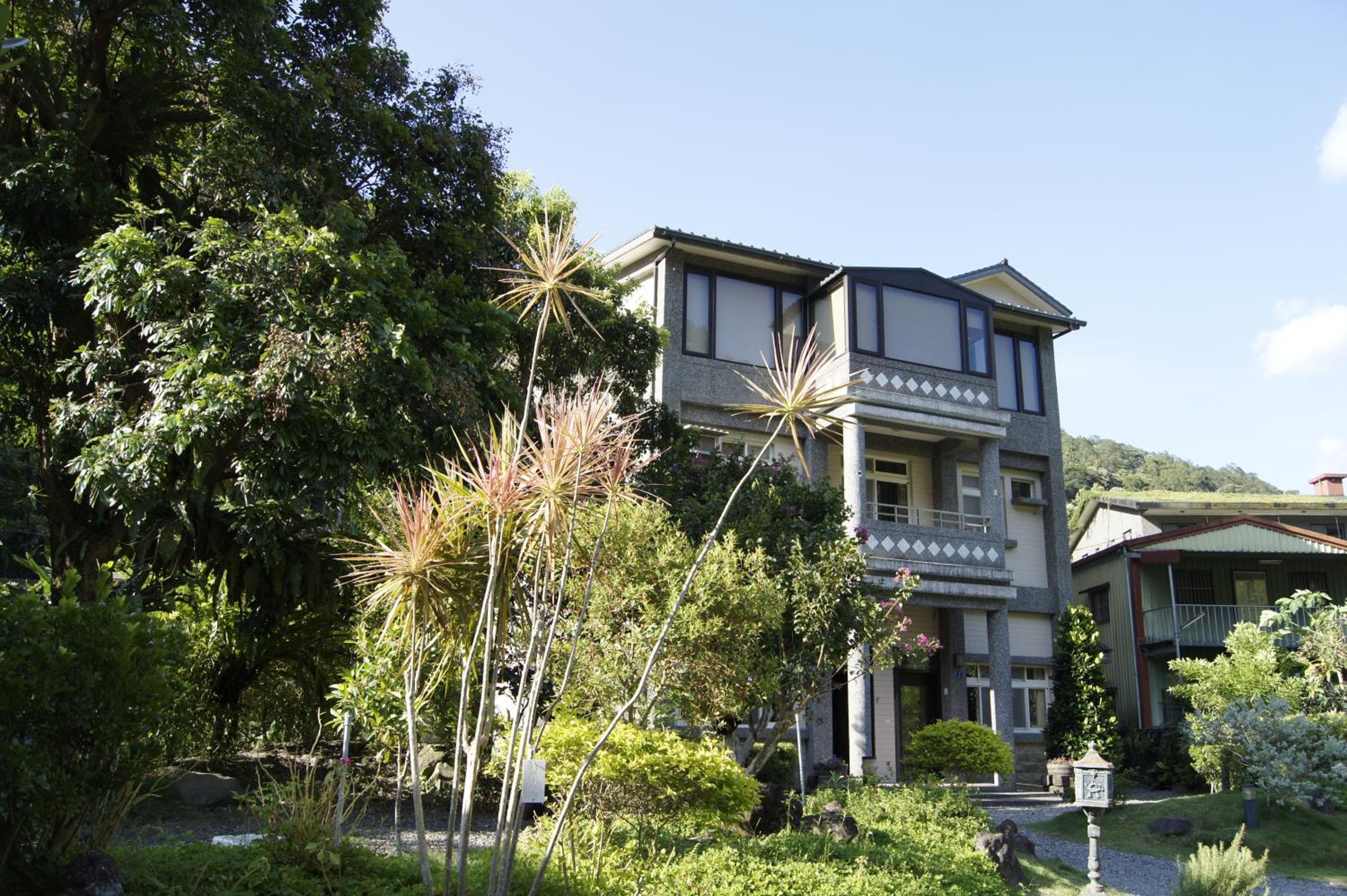 Left Bank BnB