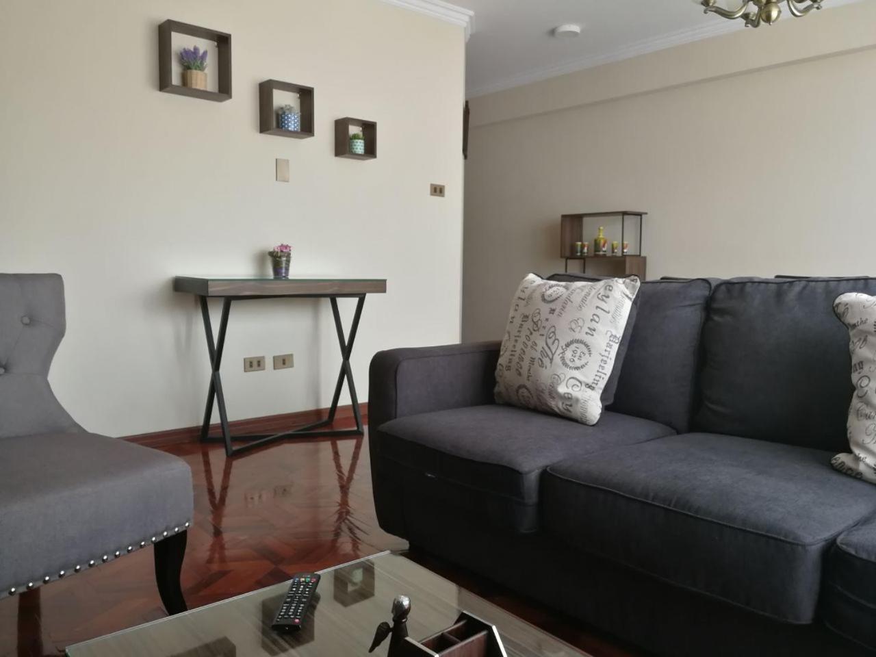 Miraflores Apart