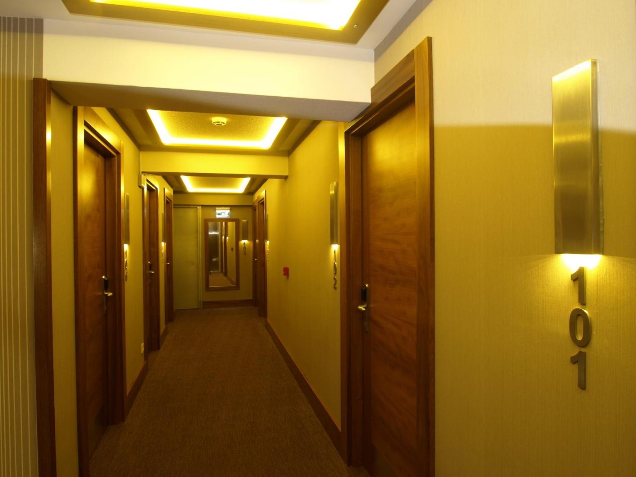Bella Hotel - Image 49