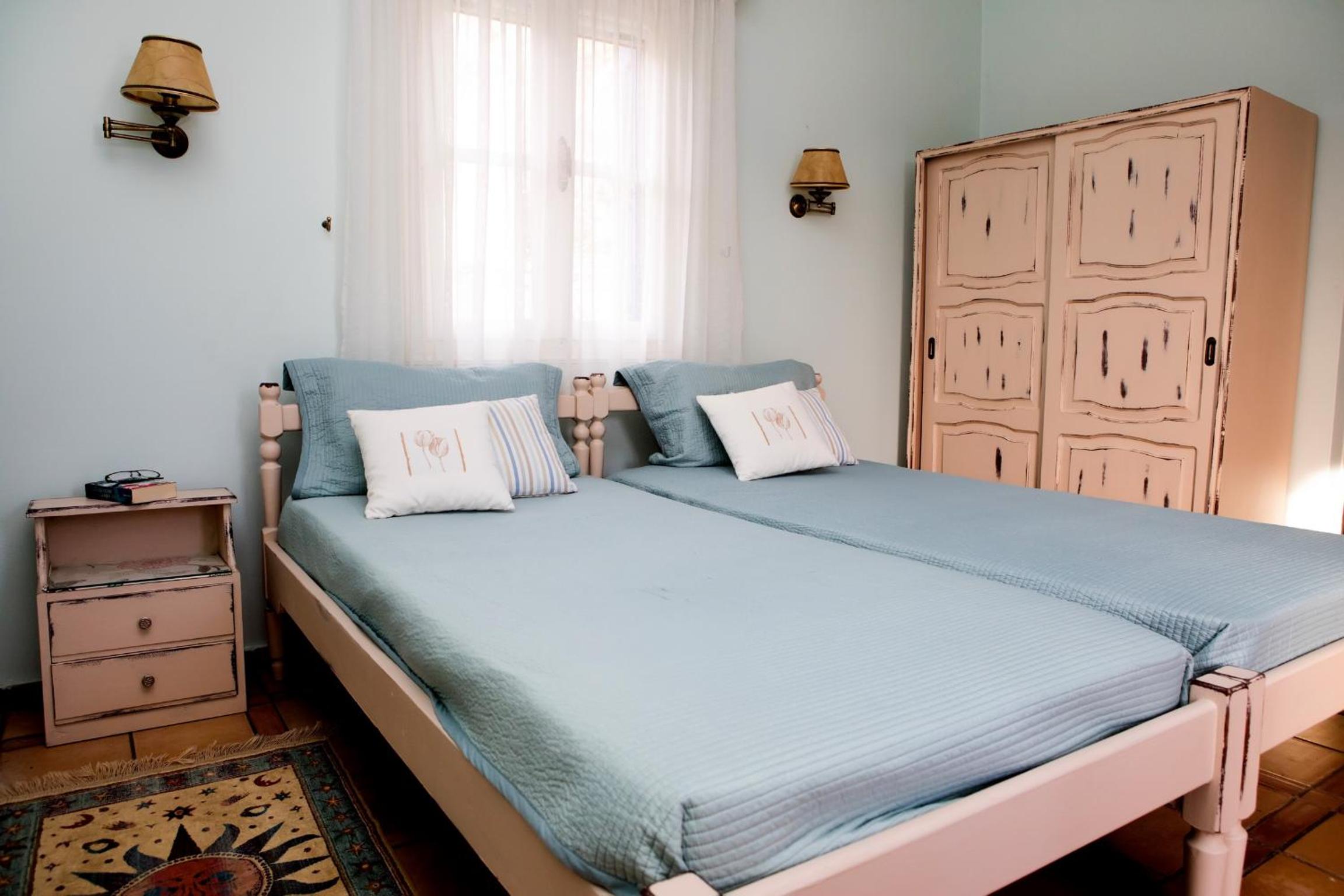 Themelina Studios