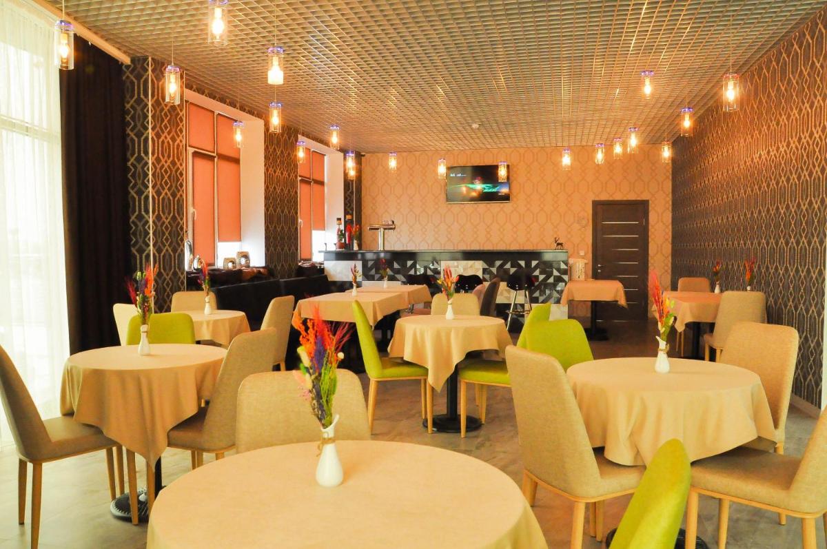 restaurant